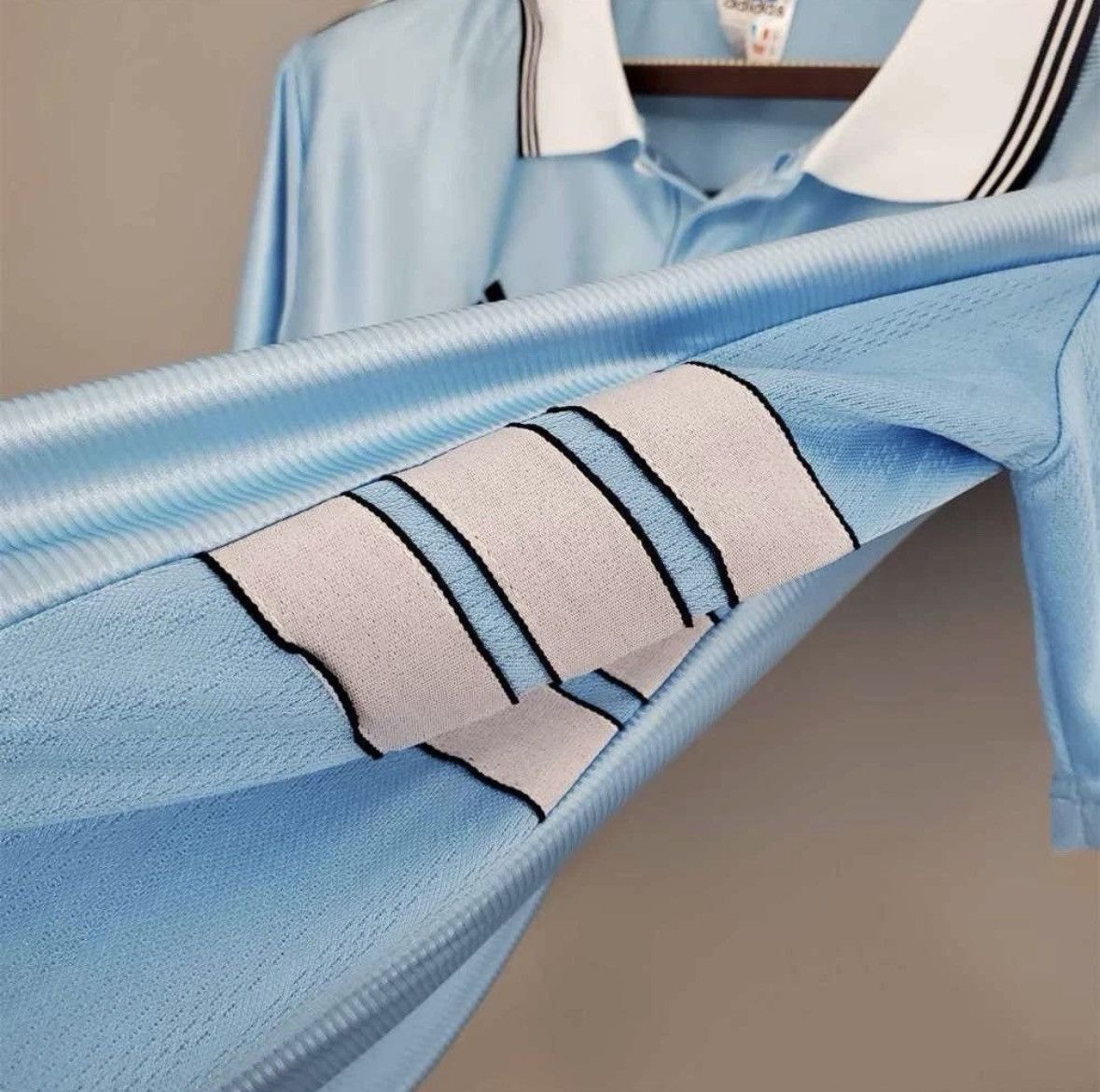 Adidas Marseille 98/99 Away Jersey Size:M Size US M / EU 48-50 / 2 - 4 Thumbnail