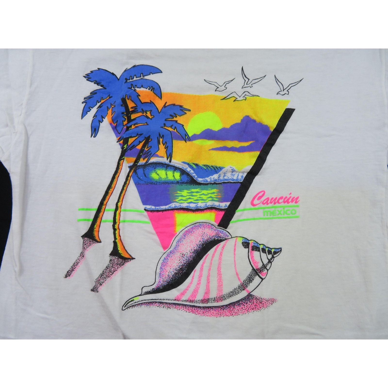 Other Cancun Mexico T-shirt, Palm Tree Sea Shell, White Sz M 1990s Size US M / EU 48-50 / 2 - 2 Thumbnail