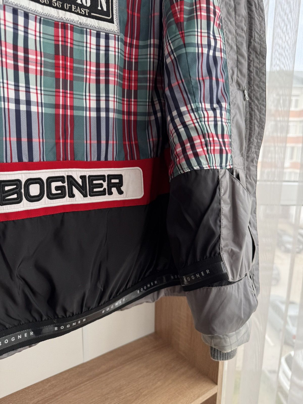 Bogner × Vintage Vintage Bogner Nepal Connection W’ Grey Flower Ski Jacket Size S / US 4 / IT 40 - 15 Thumbnail