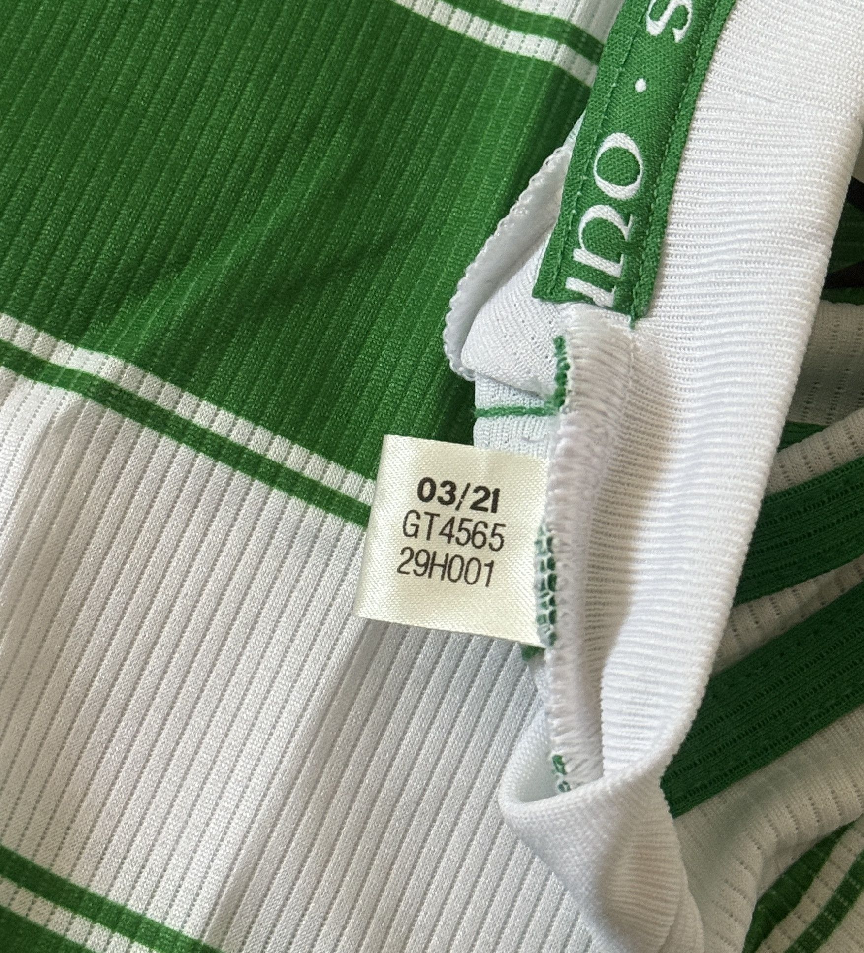 Adidas CELTIC 2021 2022 SHIRT FOOTBALL SOCCER JERSEY ADIDAS GT4565 Size US L / EU 52-54 / 3 - 6 Thumbnail