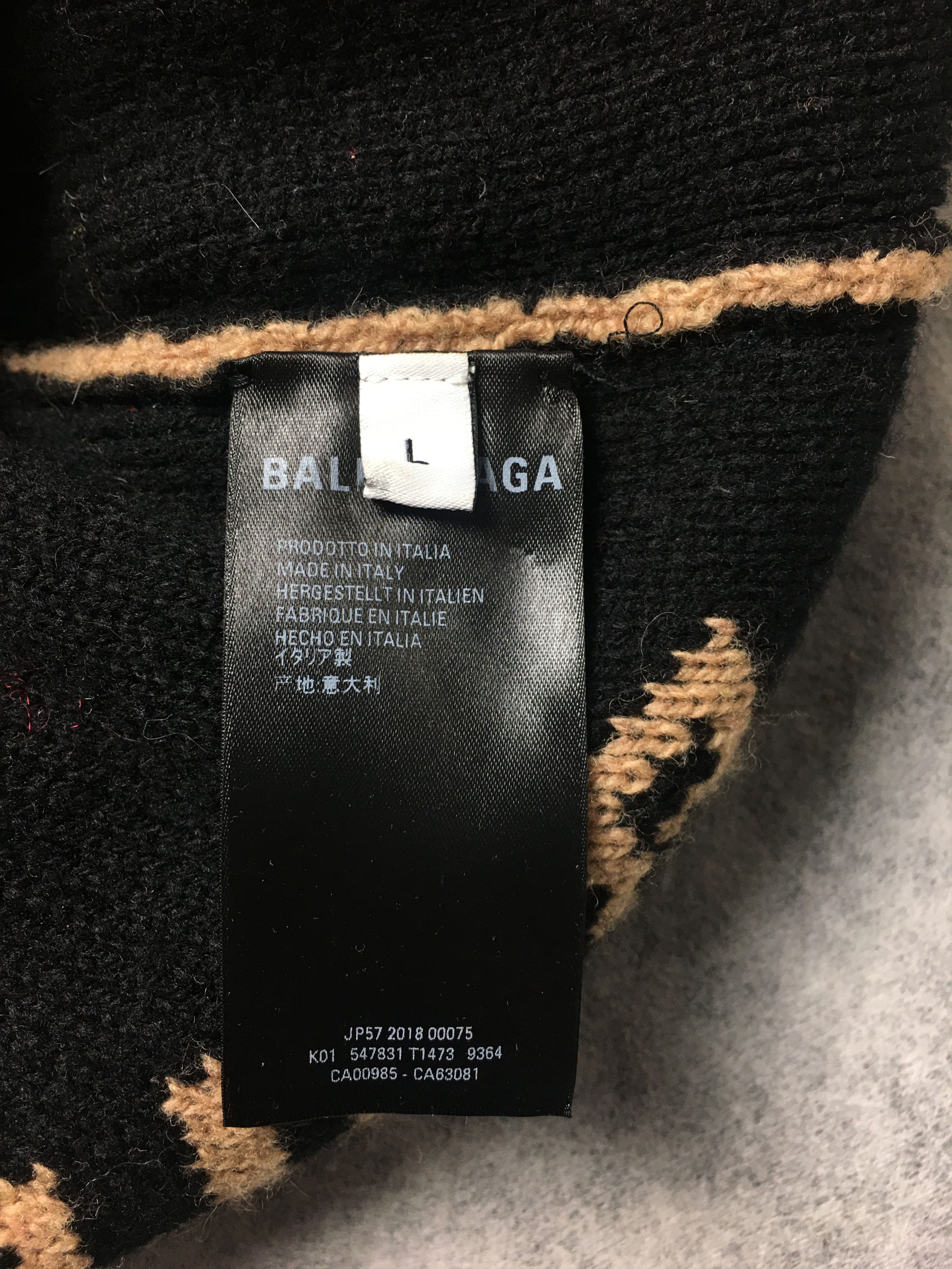 Balenciaga Balenciaga Allover Logo Crewneck Sweater Size L Size US L / EU 52-54 / 3 - 11 Thumbnail