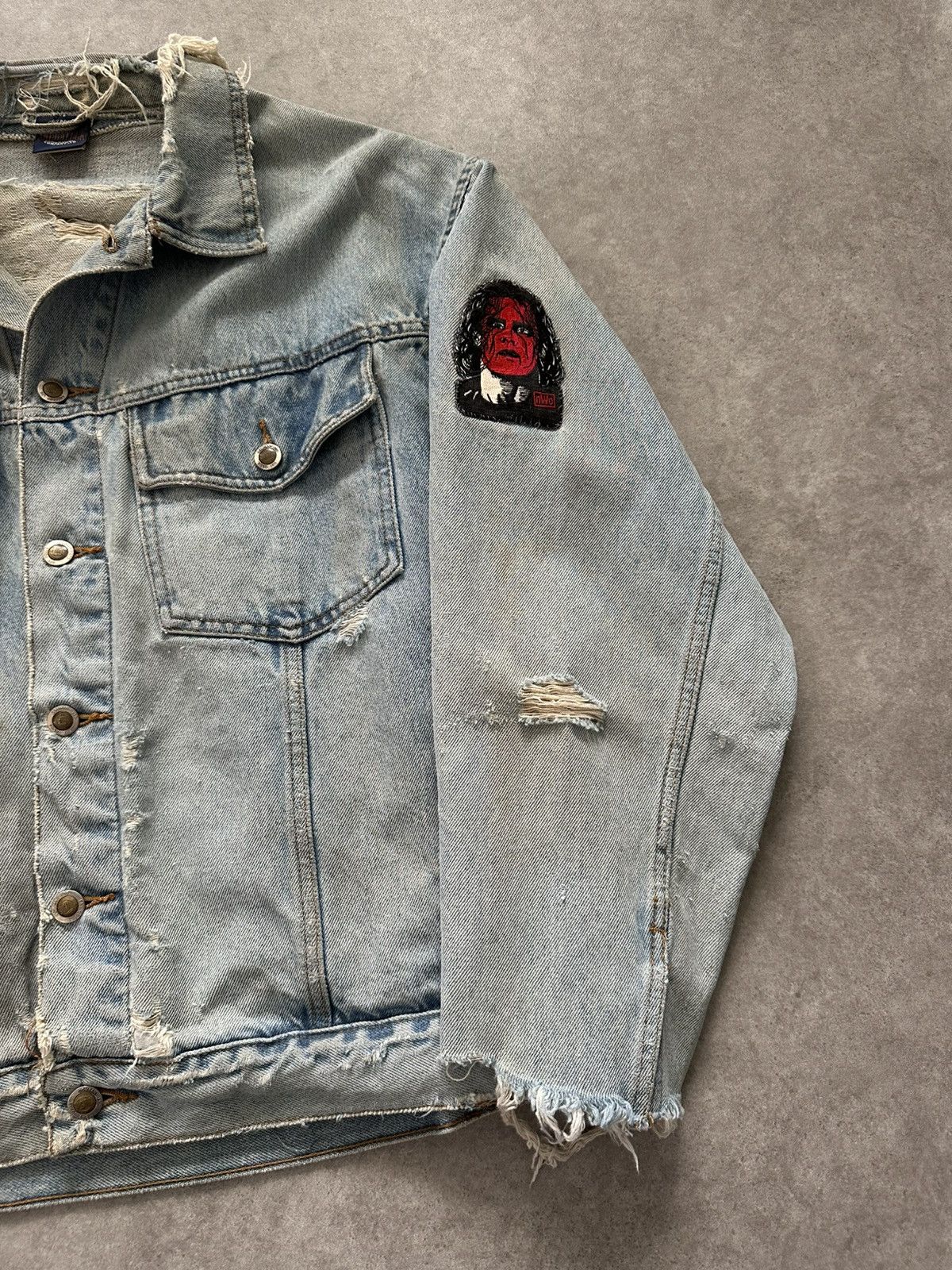 Vintage Vintage Sting Denim Jacket Thrashed Distressed Unique Rare Size US L / EU 52-54 / 3 - 13 Thumbnail