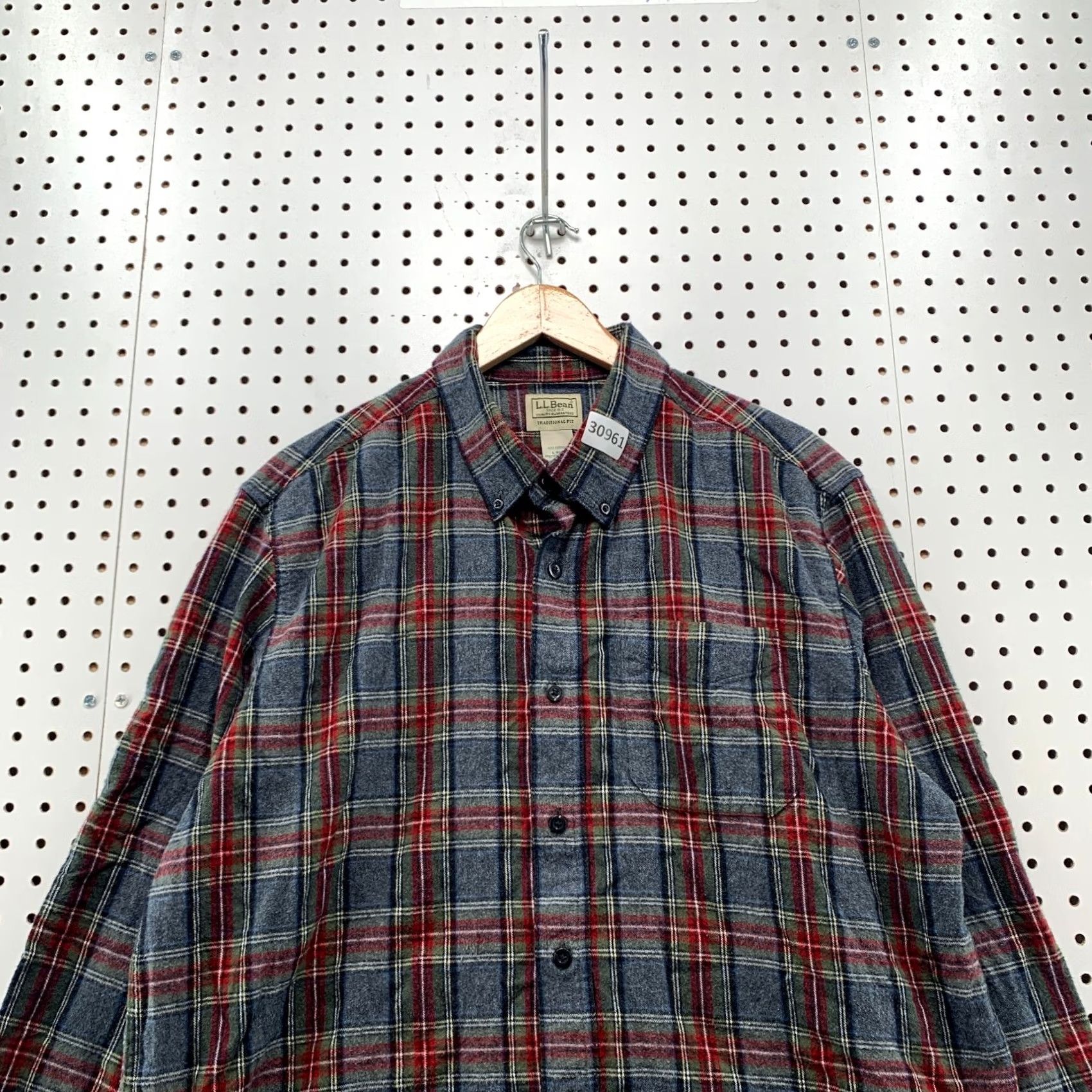Vintage VINTAGE LL Bean Button-Down Pocket Flannel Shirt Mens Large Gray Red Plaid 25X30.5 Size US L / EU 52-54 / 3 - 6 Thumbnail