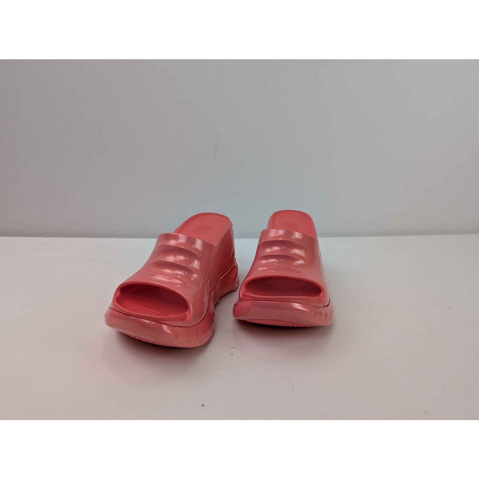 Givenchy o1rshd1 Marshmallow Sandals in Coral Size US 7 / IT 37 - 9 Thumbnail