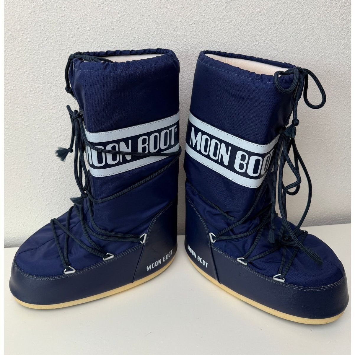 Moon Boot Icon Nylon Snow Boots Navy Blue Unisex EU 42-44 US 9-10.5 w/ bag Moon Boot: Navy Icon Low Nylon Boots | SSENSE main image 3
