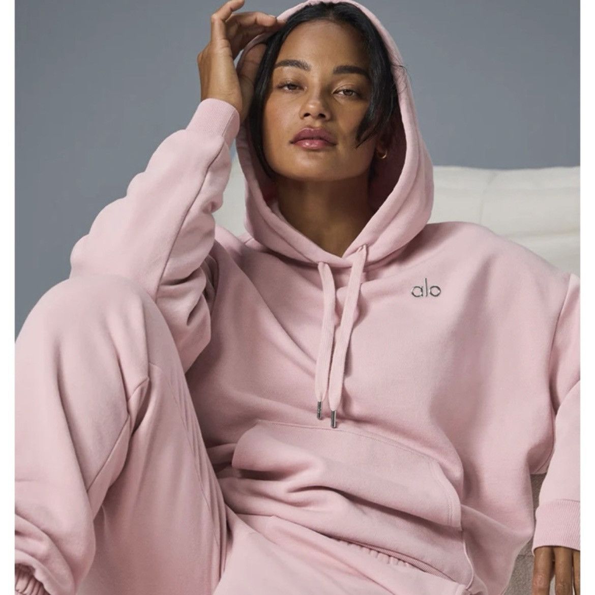 Alo Accolade Hoodie NWT Ballet Pink Size M