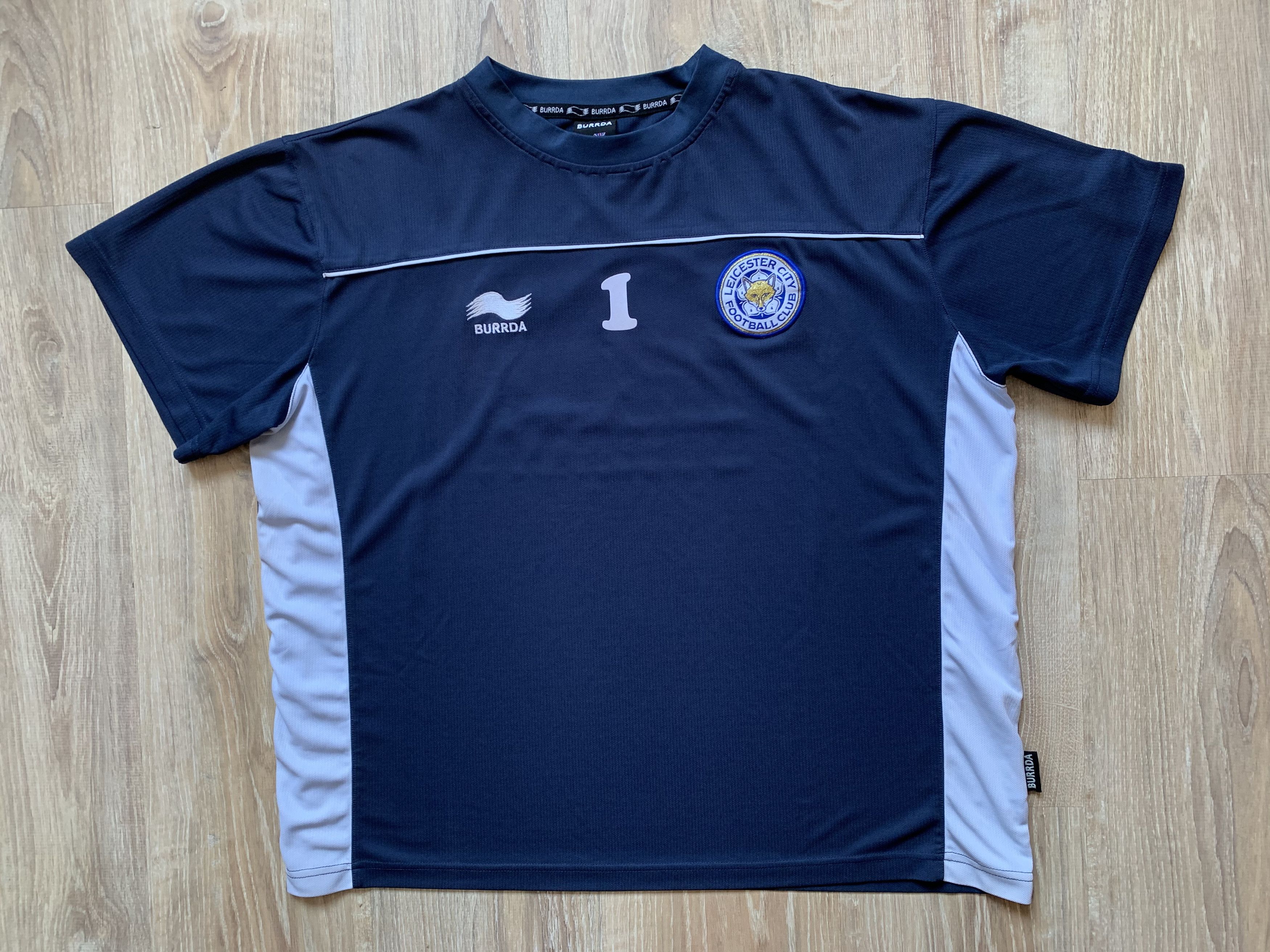 Vintage Burrda Leicester City Training Shirt 2010-2011 Size US XL / EU 56 / 4 - 2 Thumbnail