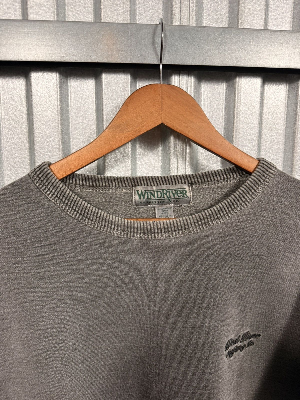 Windriver Vintage Wind River Ash Gray Faded Crewneck Size US XL / EU 56 / 4 - 7 Thumbnail