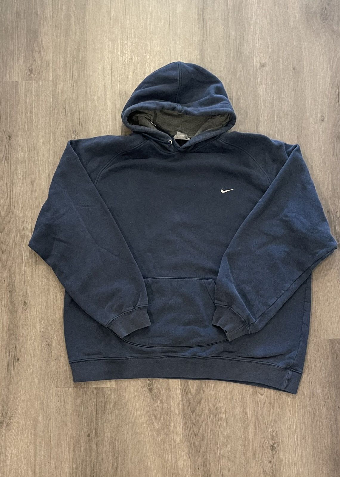 Nike × Vintage Y2K Nike “Silver Tab Faded Basic” Hoodie (Sz.XXL) Size US XXL / EU 58 / 5 - 1 Thumbnail