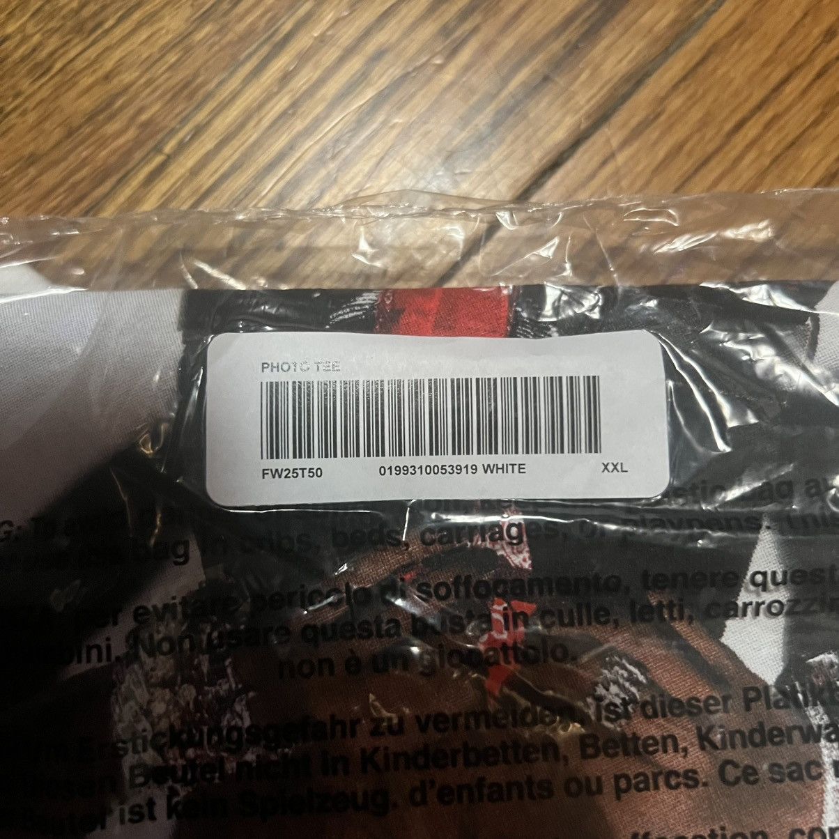 Supreme In Hand Supreme Playboi Carti Photo Tee White Size XXL Size US XXL / EU 58 / 5 - 5 Thumbnail