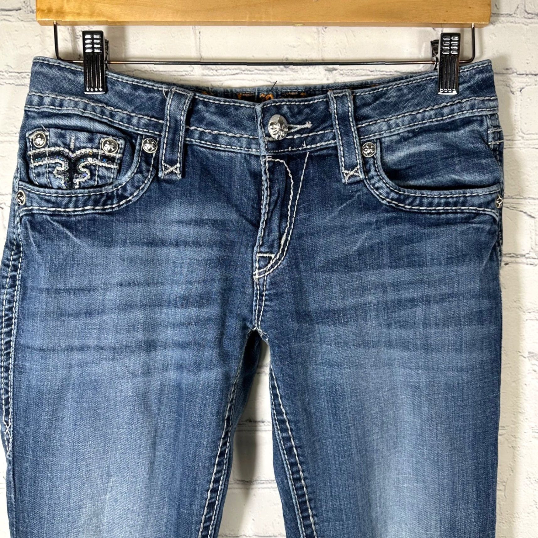 Vintage Rock Revival Jeans 29 Gina Straight Medium Wash Sequin Embroidered Logo Pockets Y2K Western Womens Jeans Size 29" - 2 Thumbnail