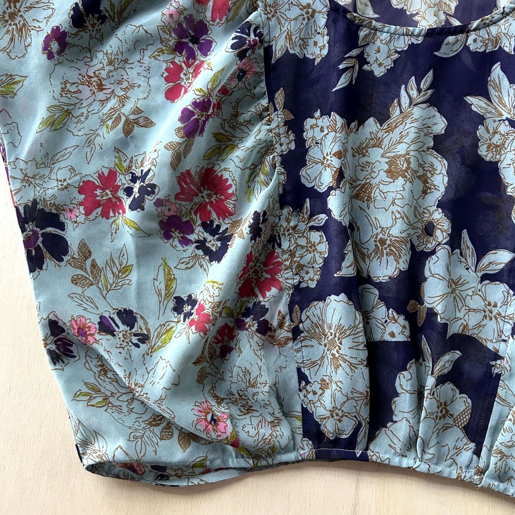 Vintage Love 21 Kimono Blouse Womens Small Blue Floral Sheer Chiffon Short Sleeve Shirt Ladies Casual Summer Vintage: No Gender: Womens Size S / US 4 / IT 40 - 3 Thumbnail