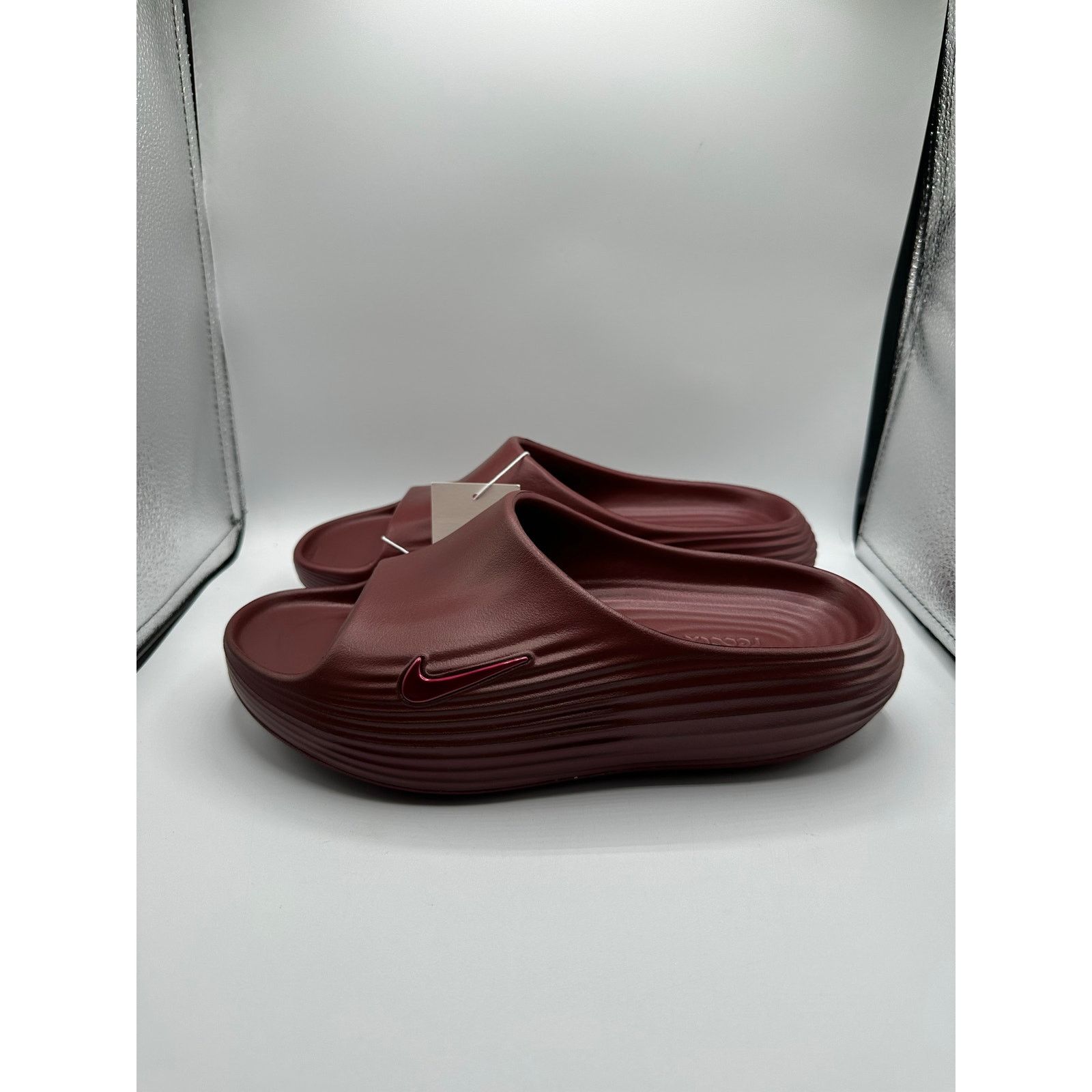 Nike Nike ReactX Rejuven8 Slide “Team Red” size 7 men’s Size US 7 / EU 40 - 1 Thumbnail