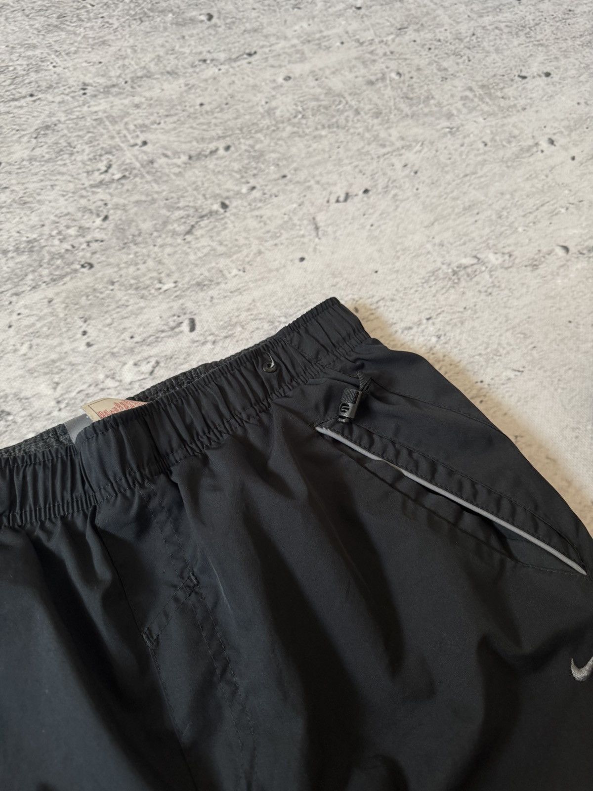 Nike × Vintage NIKE NYLON VINTAGE Y2K OVERSIZE BAGGY FIT PANTS SWEATPANTS Size US 32 / EU 48 - 5 Thumbnail