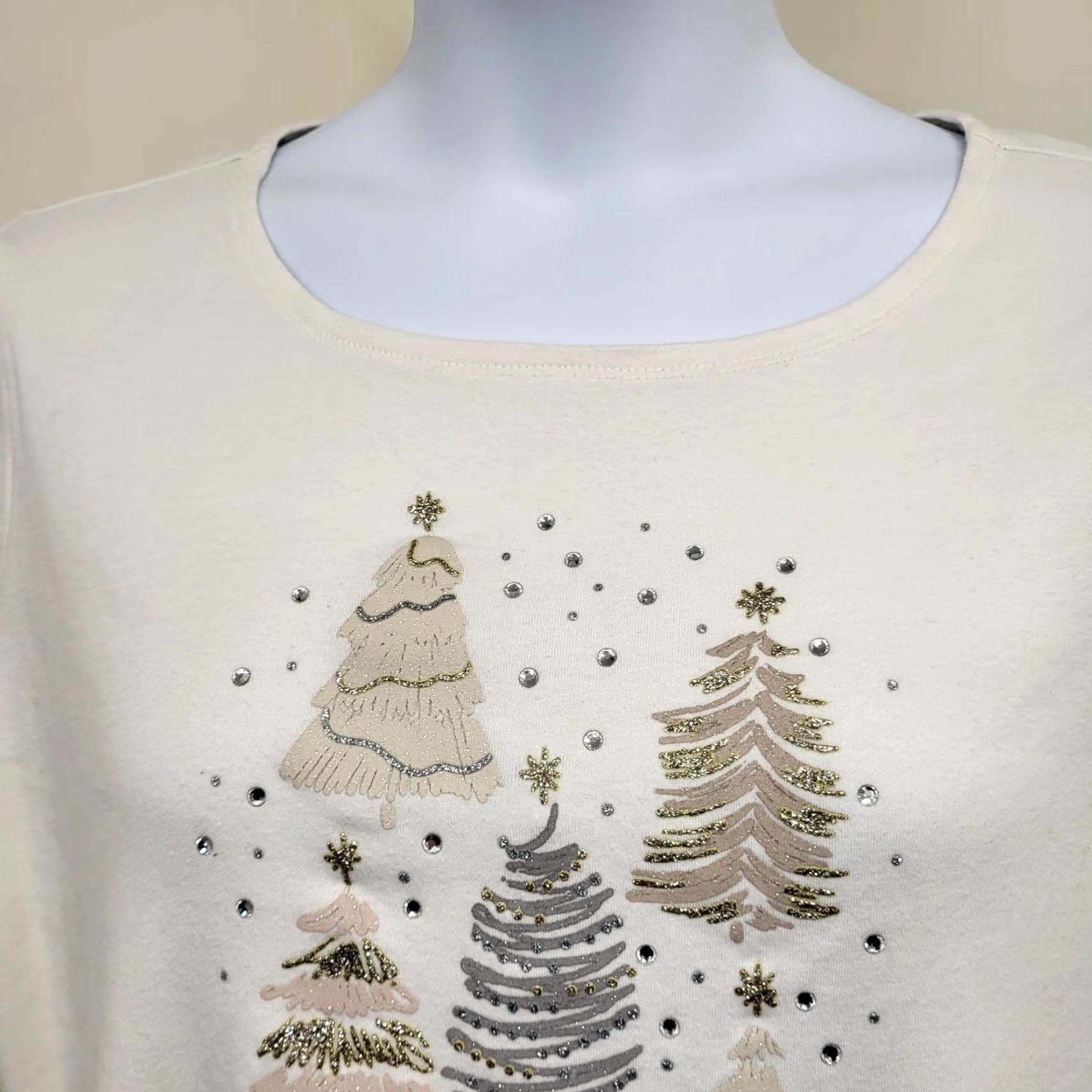 Croft & Barrow Croft & Barrow Classic Shirt Womens 1X Ivory Christmas Tree Glitter Sparkle Christmas Tree Rhinestones Glitter 3/4 Sleeve Brushed Cotton Jersey Size XL / US 12-14 / IT 48-50 - 4 Thumbnail