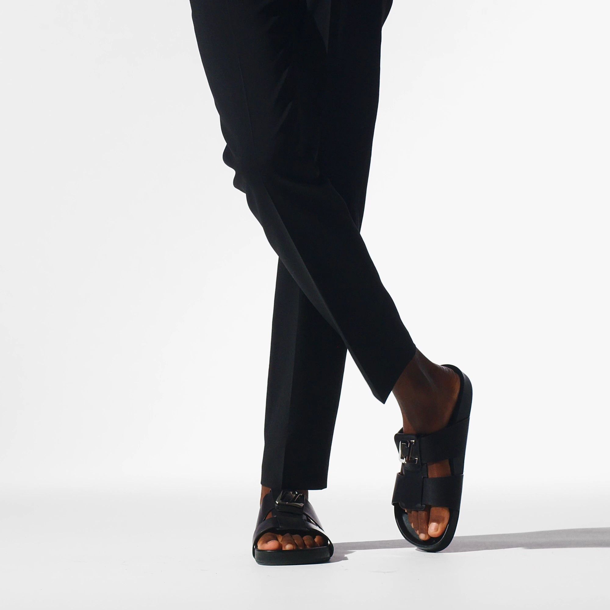 Christian Louboutin oc11z0325 Dhabubizz Flat Calf Lisse in Black Size US 9.5 / EU 42-43 - 5 Thumbnail