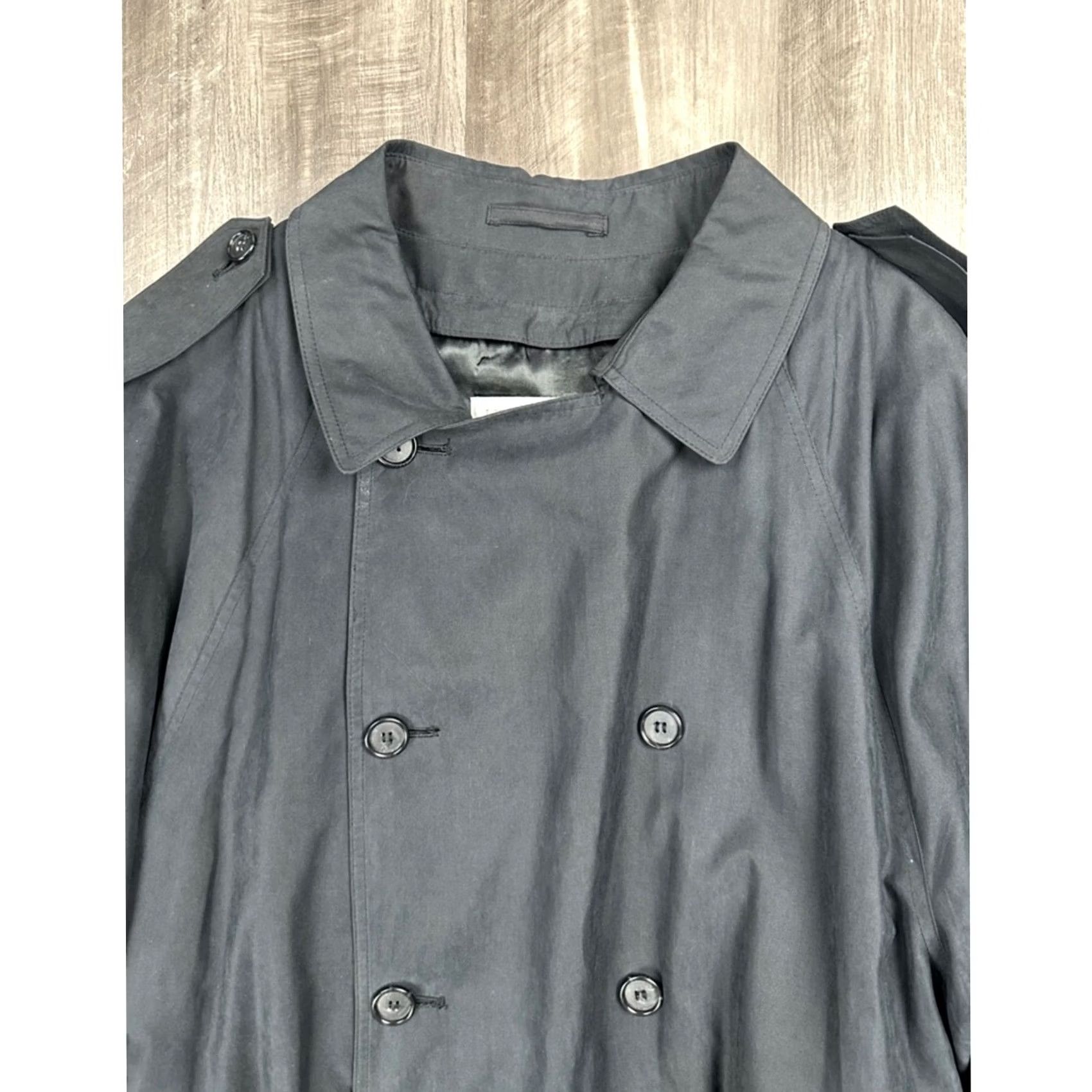 London Fog VINTAGE London Fog Trench Coat Mens 44 Regular Black 44R 31 Hem 45 Total Length 24 Sleeve Length Size US S / EU 44-46 / 1 - 6 Thumbnail