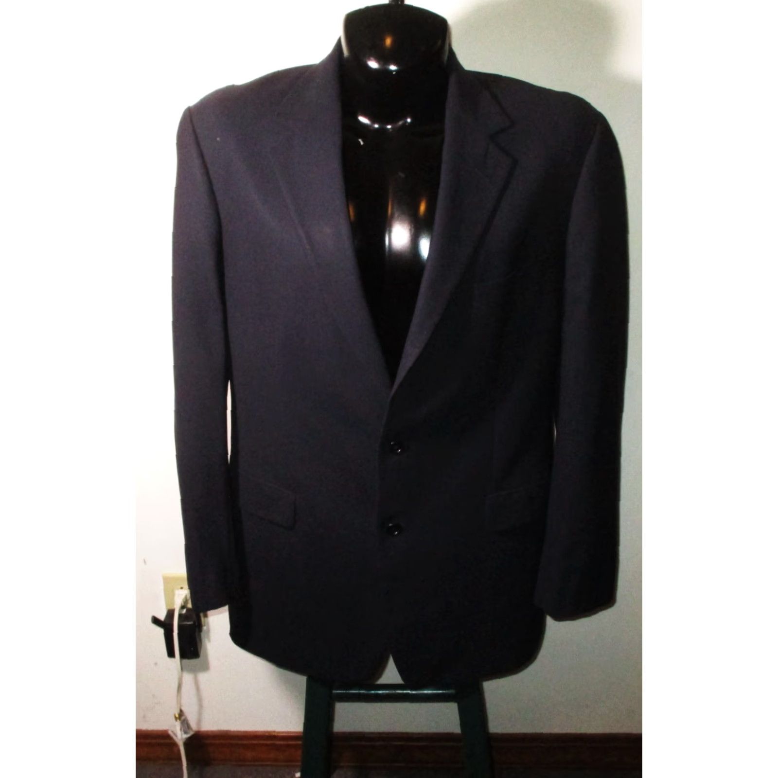 Brooks Brothers **Brooks Brothers Navy Blue Wool Blazer Suit Jacket Size 44 Long** User: **Brooks Brothers Navy Blue Wool Blazer Suit Jacket Size 44 Long** Size 44R - 2 Thumbnail