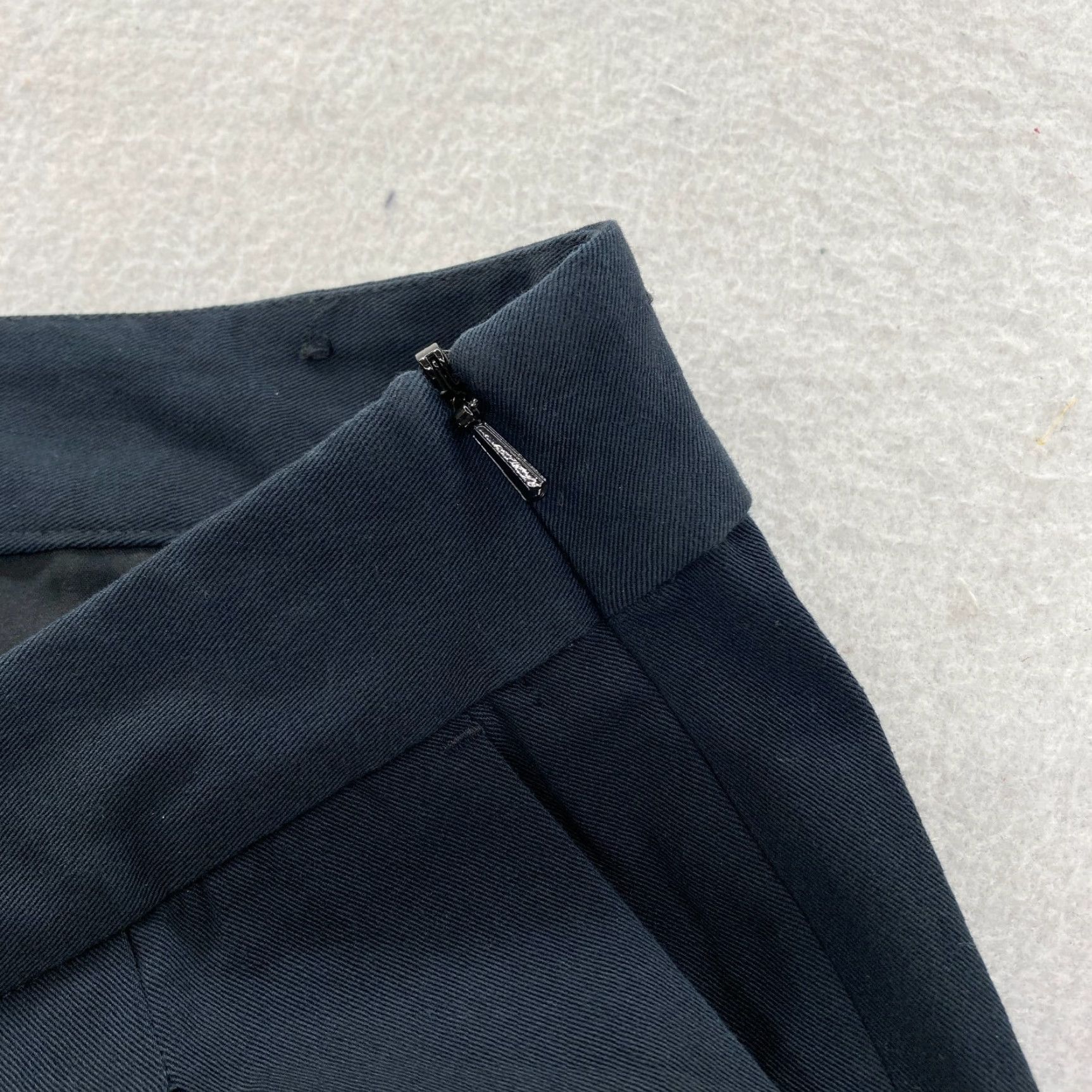 Nike Nike Golf Pants Women's 4 Slim Leg Cropped Navy Blue Dri-Fit Pleated Stretch NWT Size 27" / US 4 / IT 40 - 6 Thumbnail
