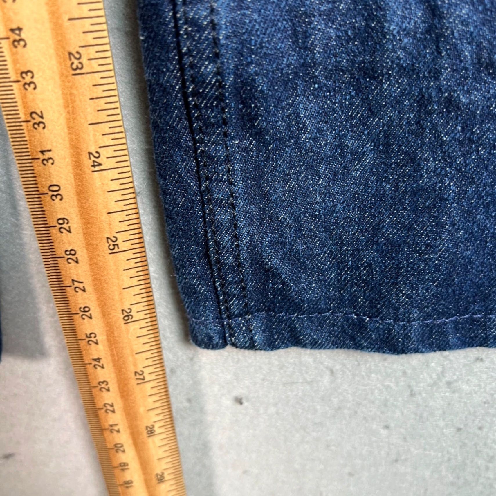 Kotn Kotn Men Denim Jeans Size 29 Straight Leg Cotton Blend Blue Adult Mens 29 Inseam 27 5-Pocket Denim Size US 29 - 7 Thumbnail