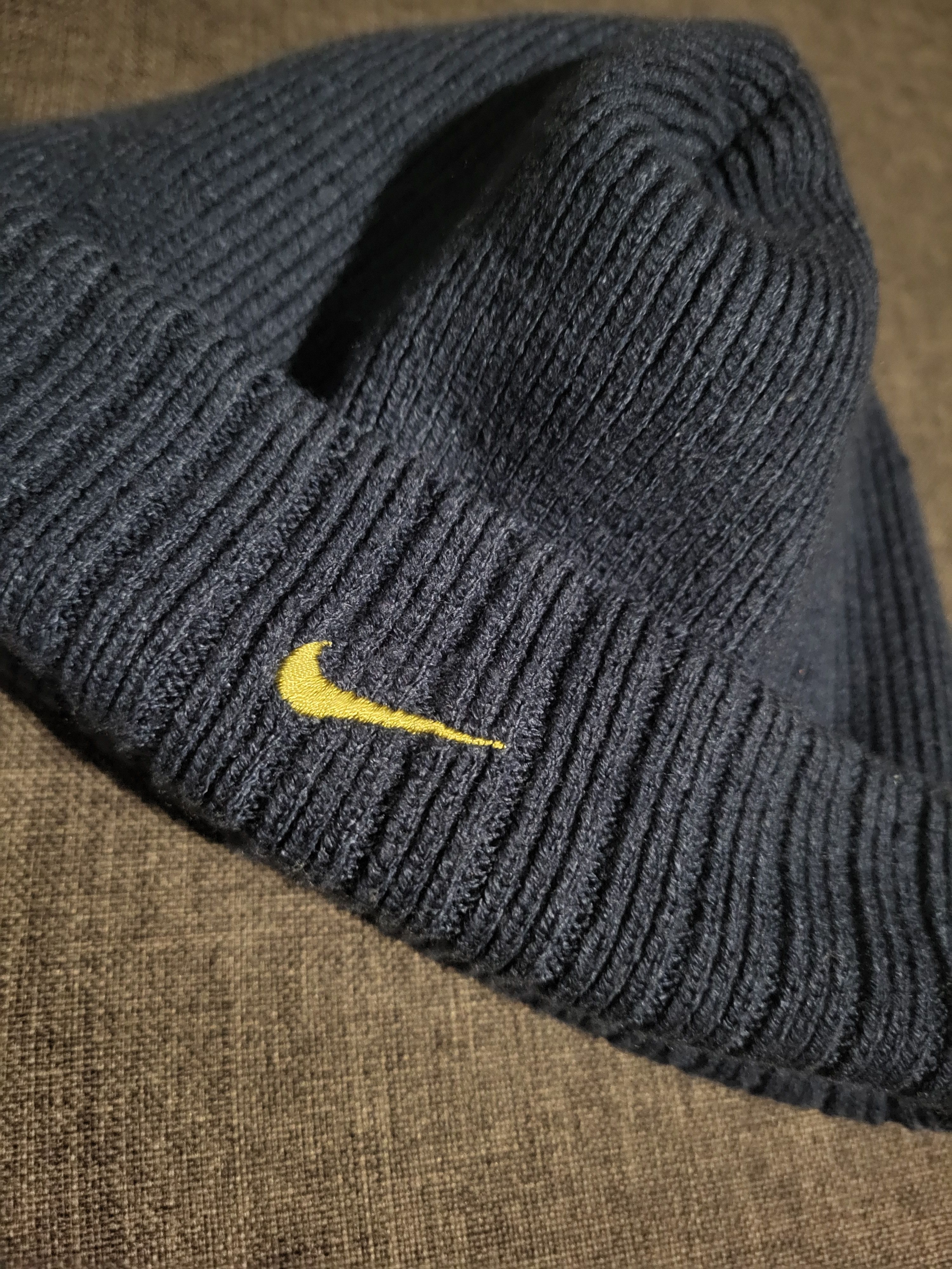 Nike Vintage NIke beanie hat Size ONE SIZE - 2 Thumbnail