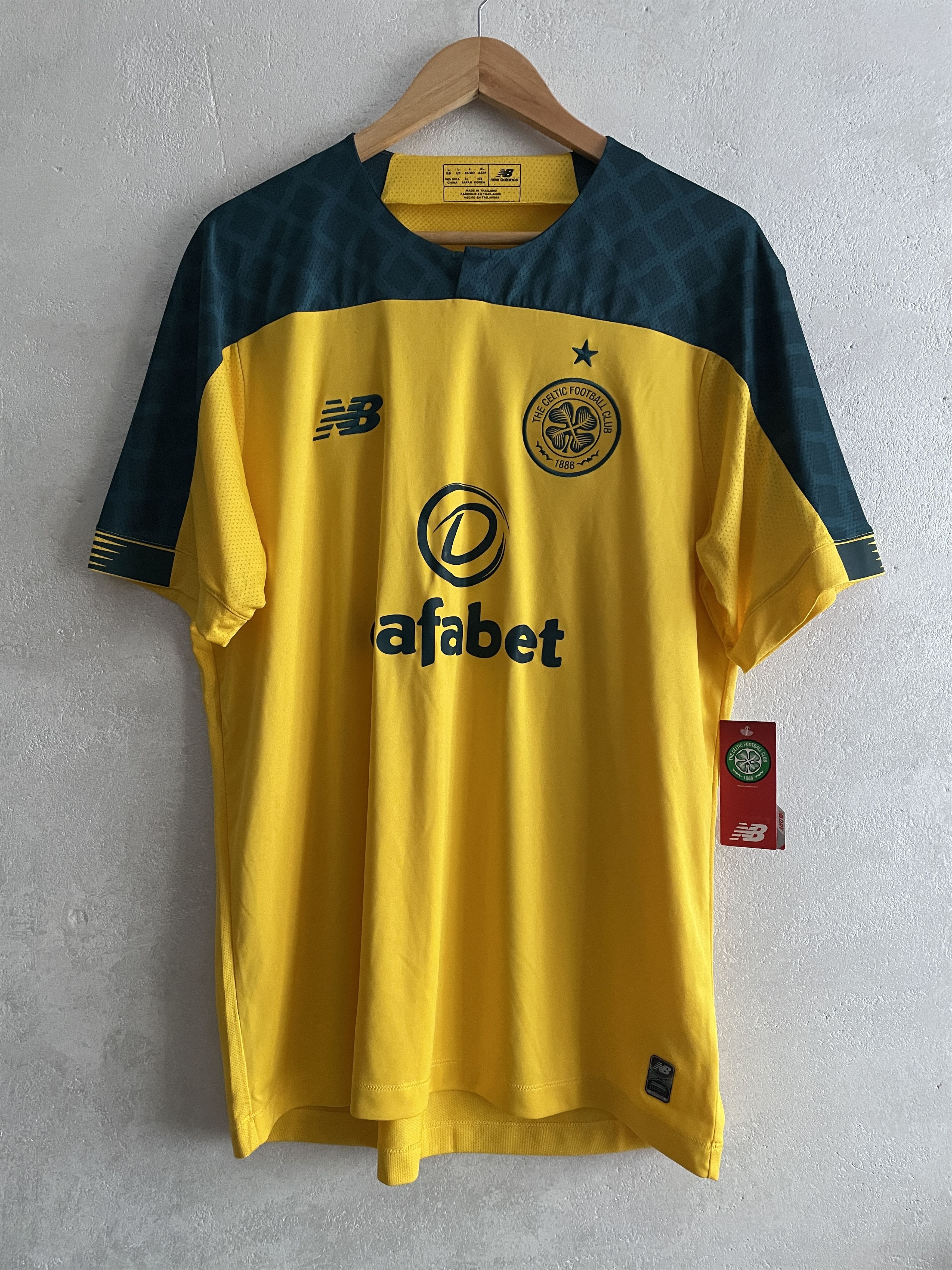 New Balance Celtic Glasgow Away Football Shirt 2019 2020 Jersey Size US L / EU 52-54 / 3 - 1 Thumbnail