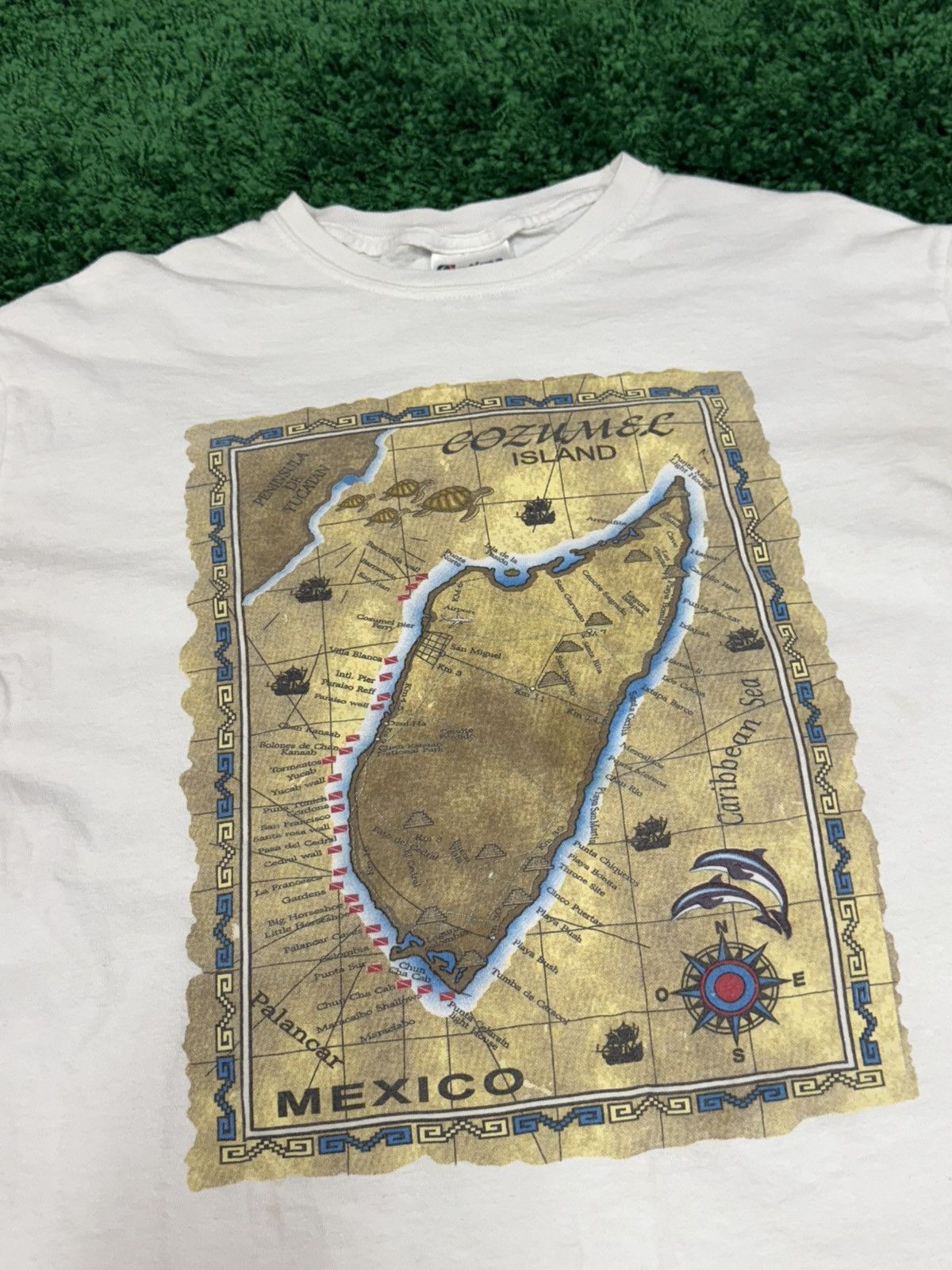Vintage Vintage Cozumel Island Mexico Map Tee White Large Size US L / EU 52-54 / 3 - 3 Thumbnail