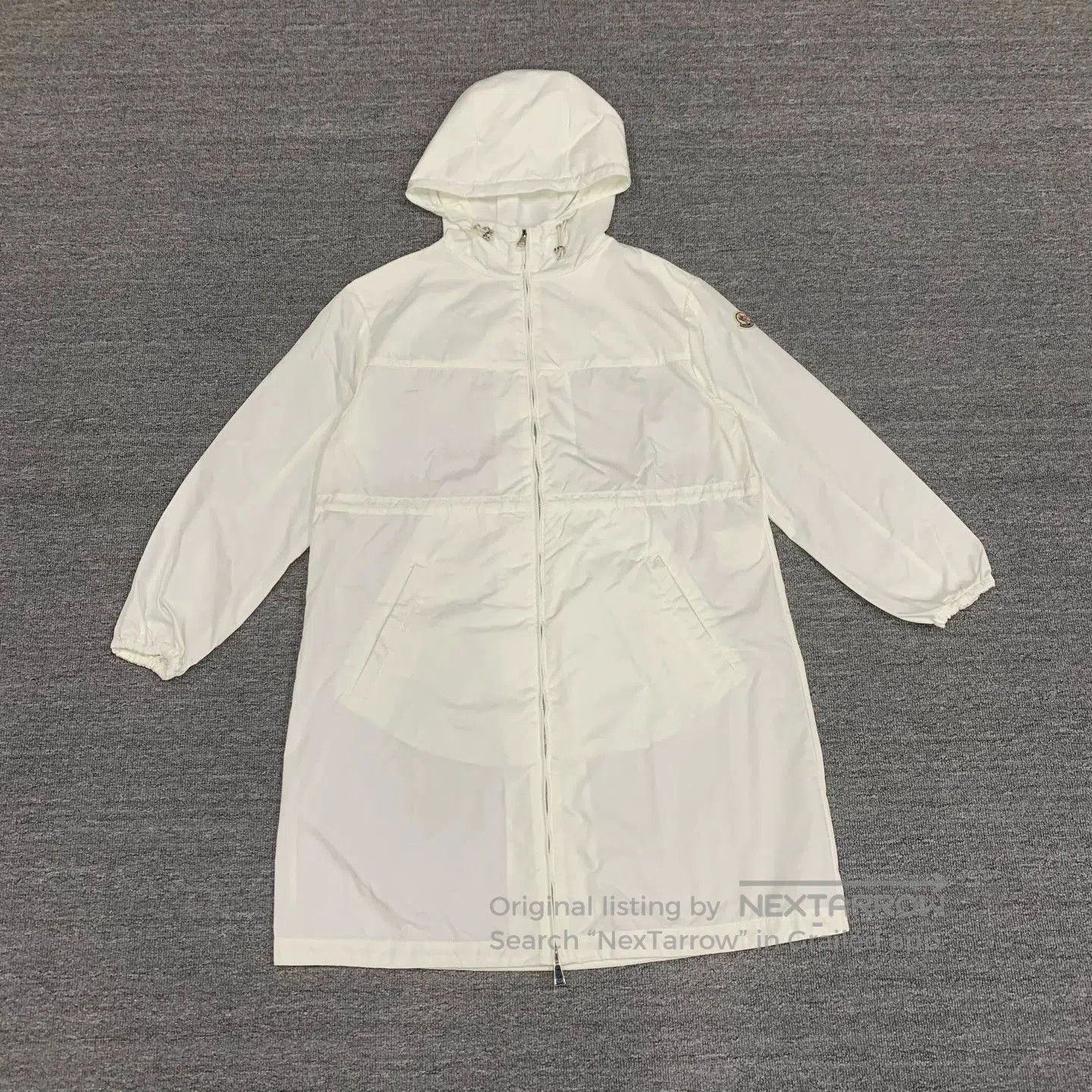 Moncler moncler long white trench coat with slight stain. Size XS / US 0-2 / IT 36-38 - 1 Thumbnail