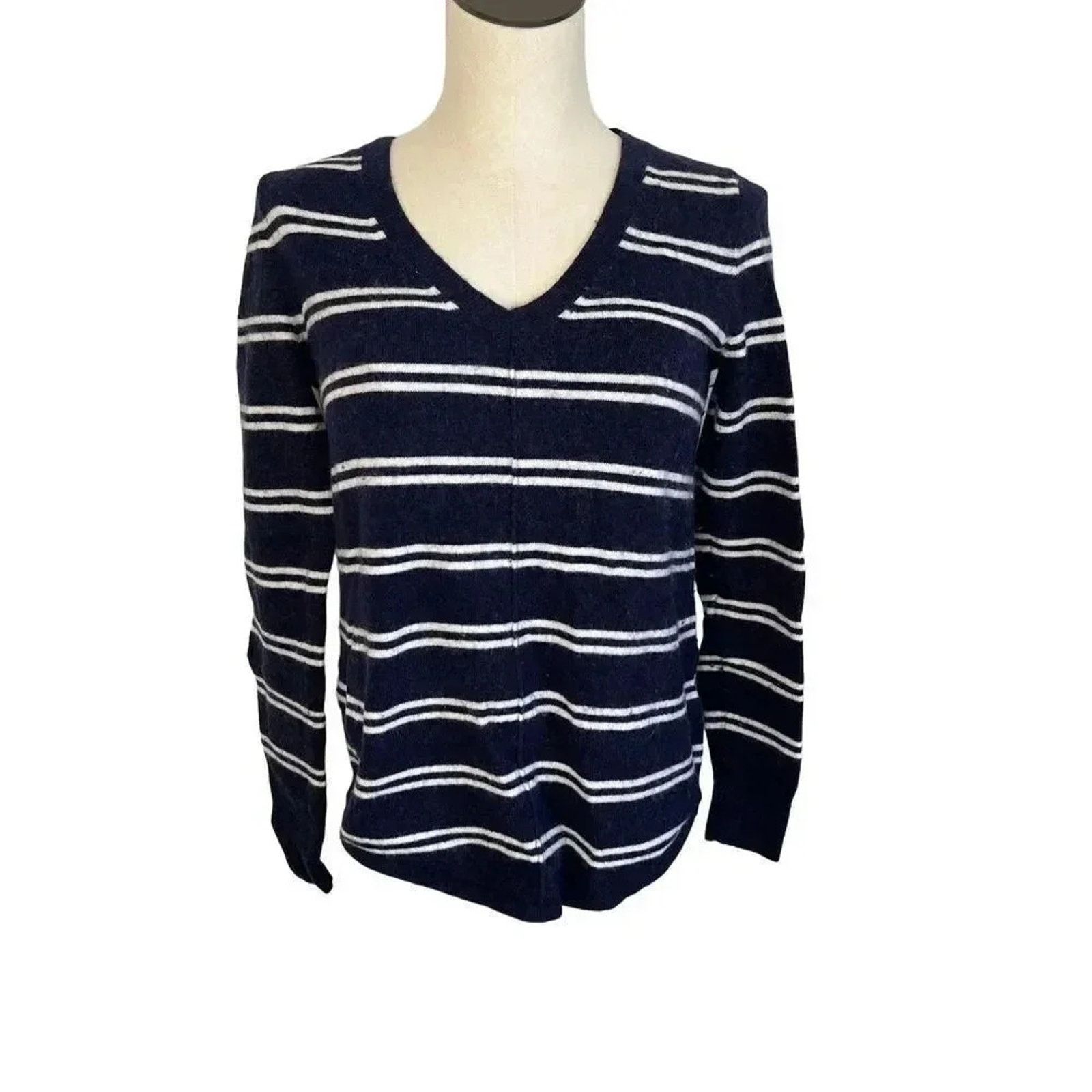 Gap GAP Navy striped v-neck long sleeve sweater, Size Small Size S / US 4 / IT 40 - 1 Thumbnail
