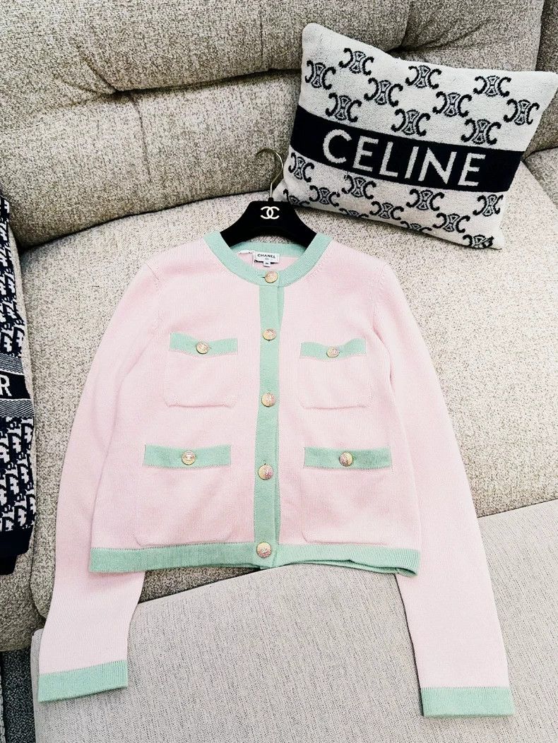 Chanel Chanel 24C pink with green edge four-pocket knitted cardig Size XS / US 0-2 / IT 36-38 - 3 Thumbnail