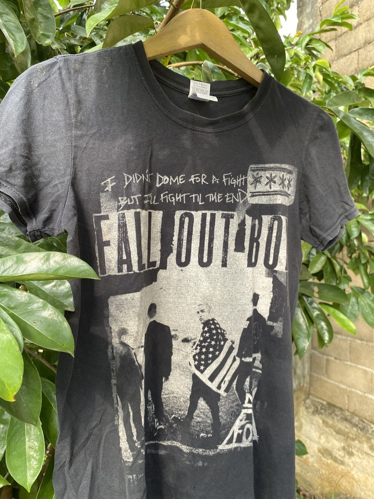 Band Tees × Vintage Vintage fall out boy tour 2015 tee Size US S / EU 44-46 / 1 - 3 Thumbnail