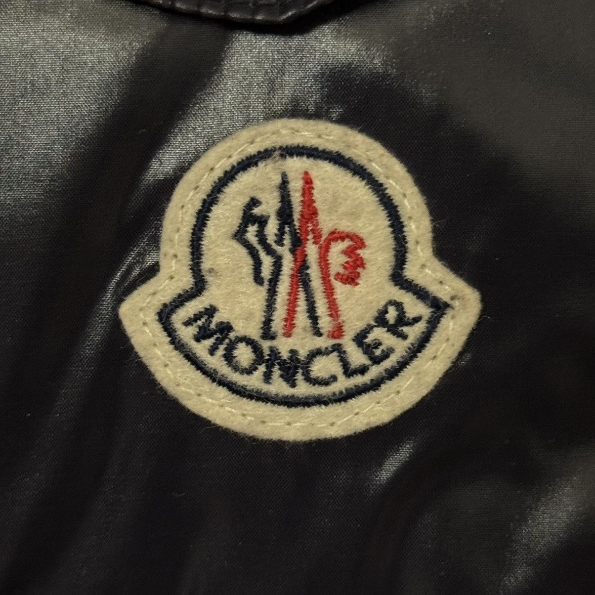 Moncler Moncler Maya Giubotto Navy with Hood Size US L / EU 52-54 / 3 - 6 Thumbnail