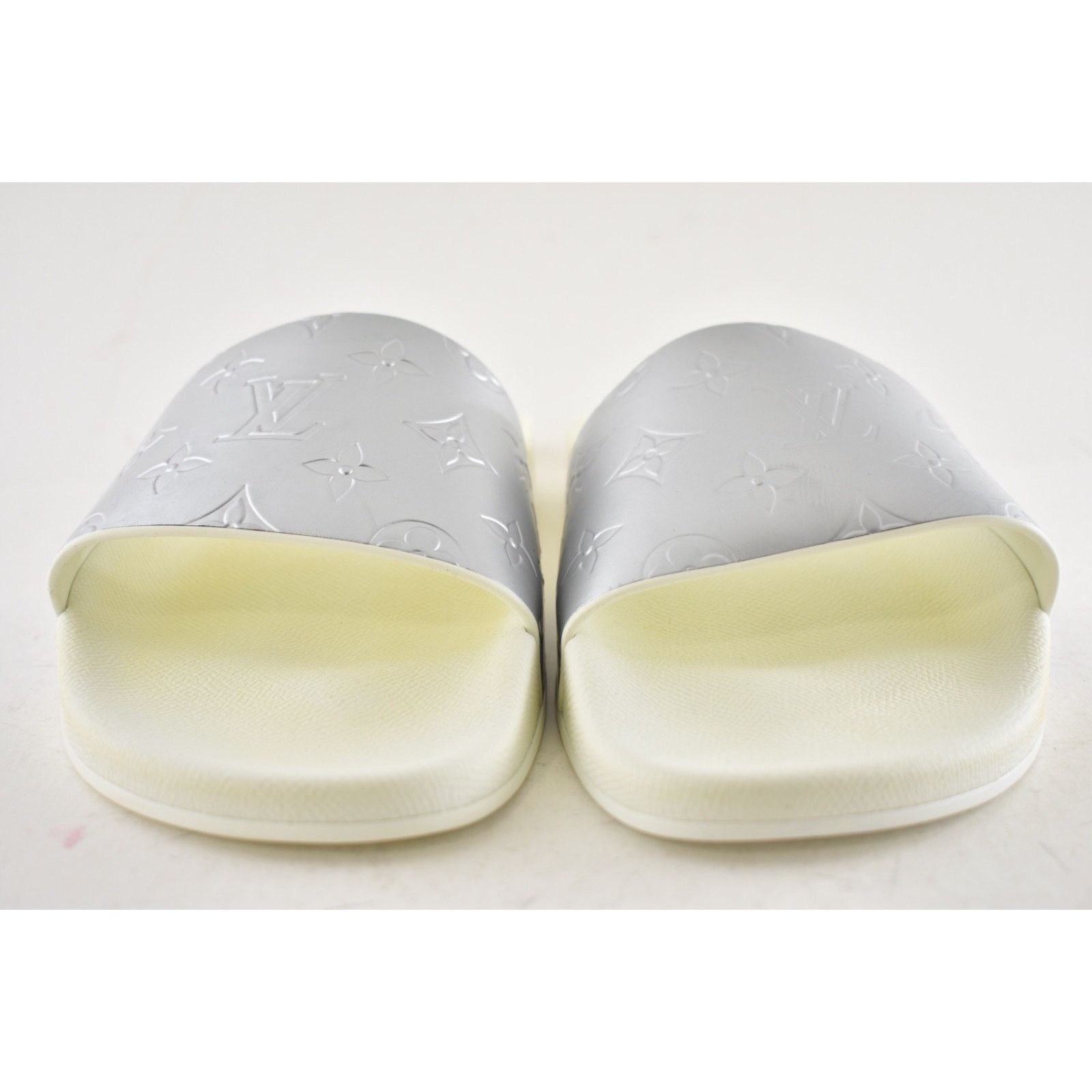 Louis Vuitton Louis Vuitton Silver Monogram Slide Sandal UK 9 US 10 11 Size US 10 / EU 43 - 9 Thumbnail