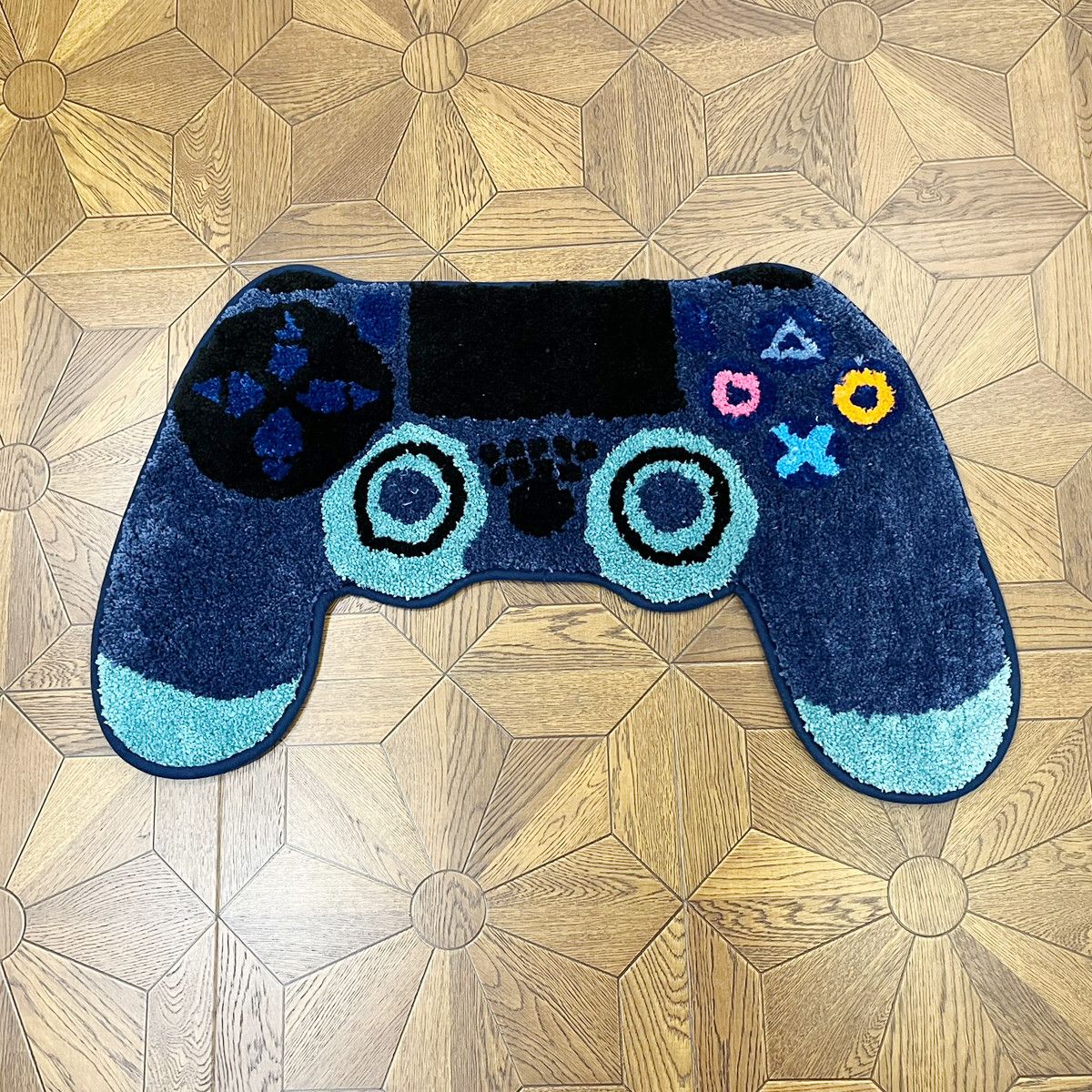 Japanese Brand × Vintage Game Controller Shape Tufted Rug Size ONE SIZE - 6 Thumbnail