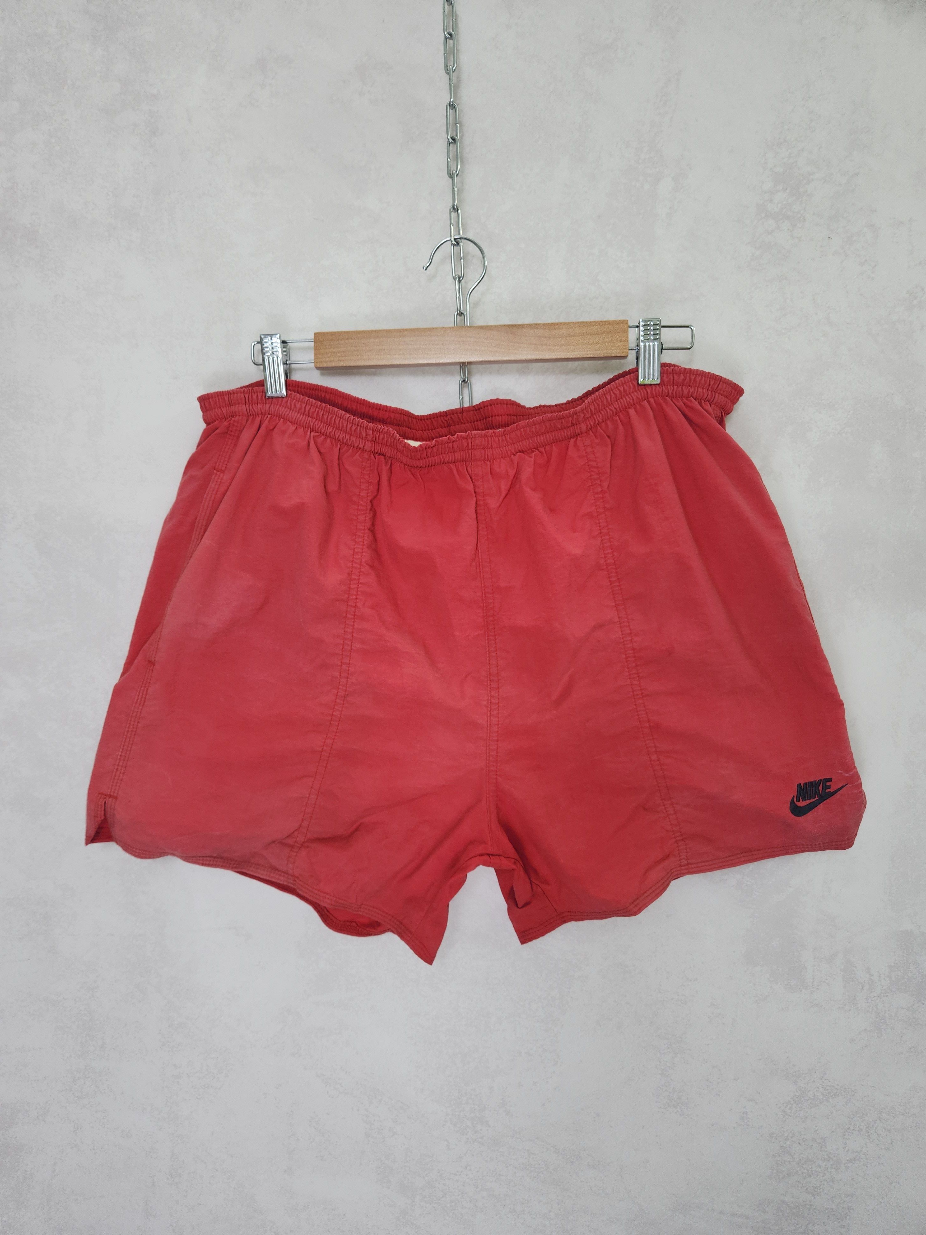 Nike Vintage nike y2k shorts XL Size US 36 / EU 52 - 1 Thumbnail