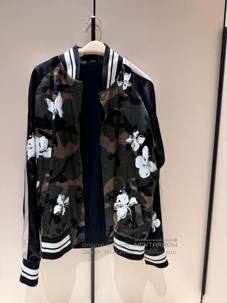 Valentino Valentino Camouflage butterfly print jacket Size US S / EU 44-46 / 1 - 1 Thumbnail