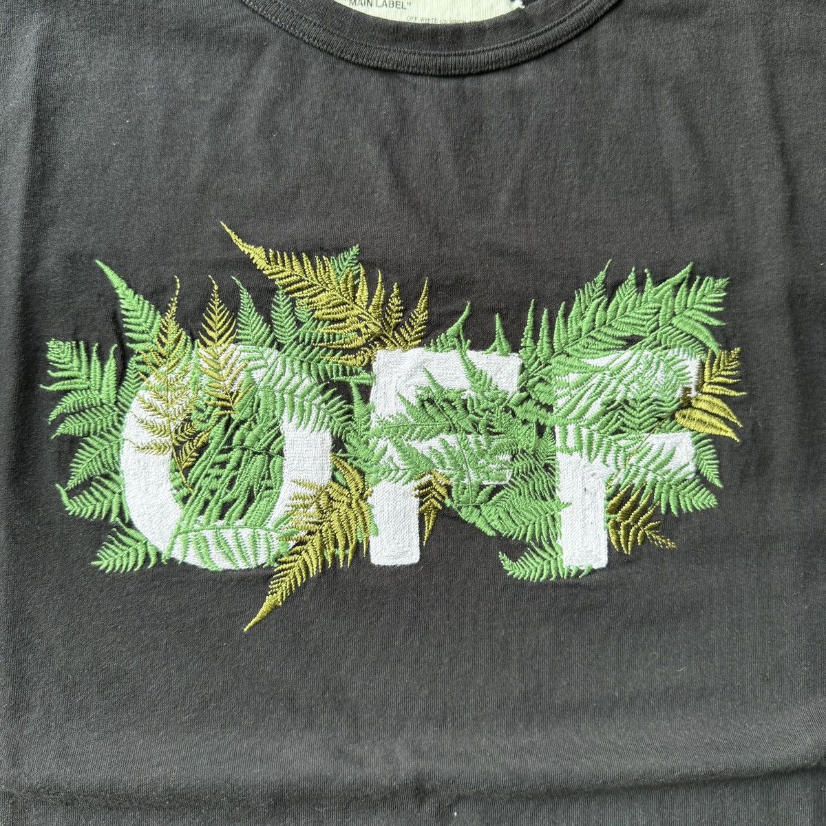 Off-White Off-White embroided grass logo baggy tee size XL Size US XL / EU 56 / 4 - 2 Thumbnail