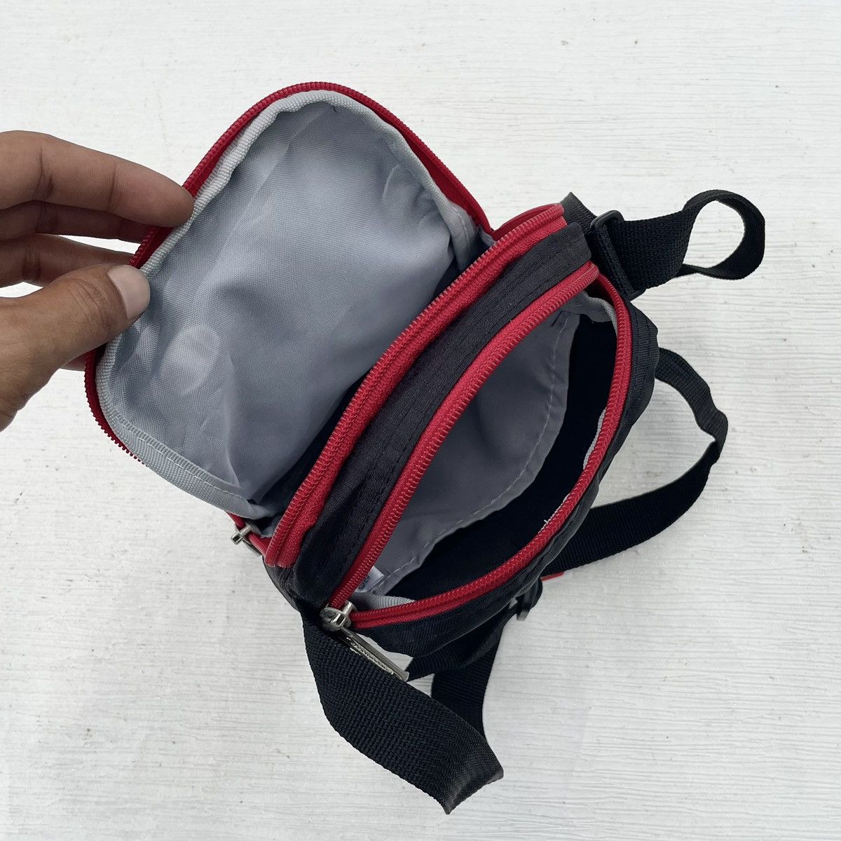 Champion STREET STYLE CHAMPION CROSSBODY Size ONE SIZE - 6 Thumbnail