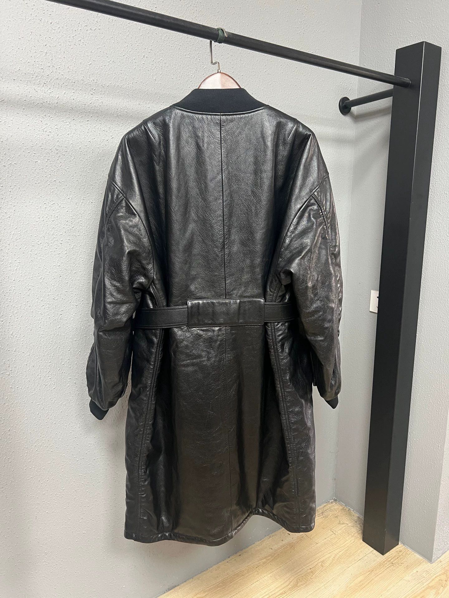 Prada Prada full lambskin belted coat Size M / US 6-8 / IT 42-44 - 2 Thumbnail