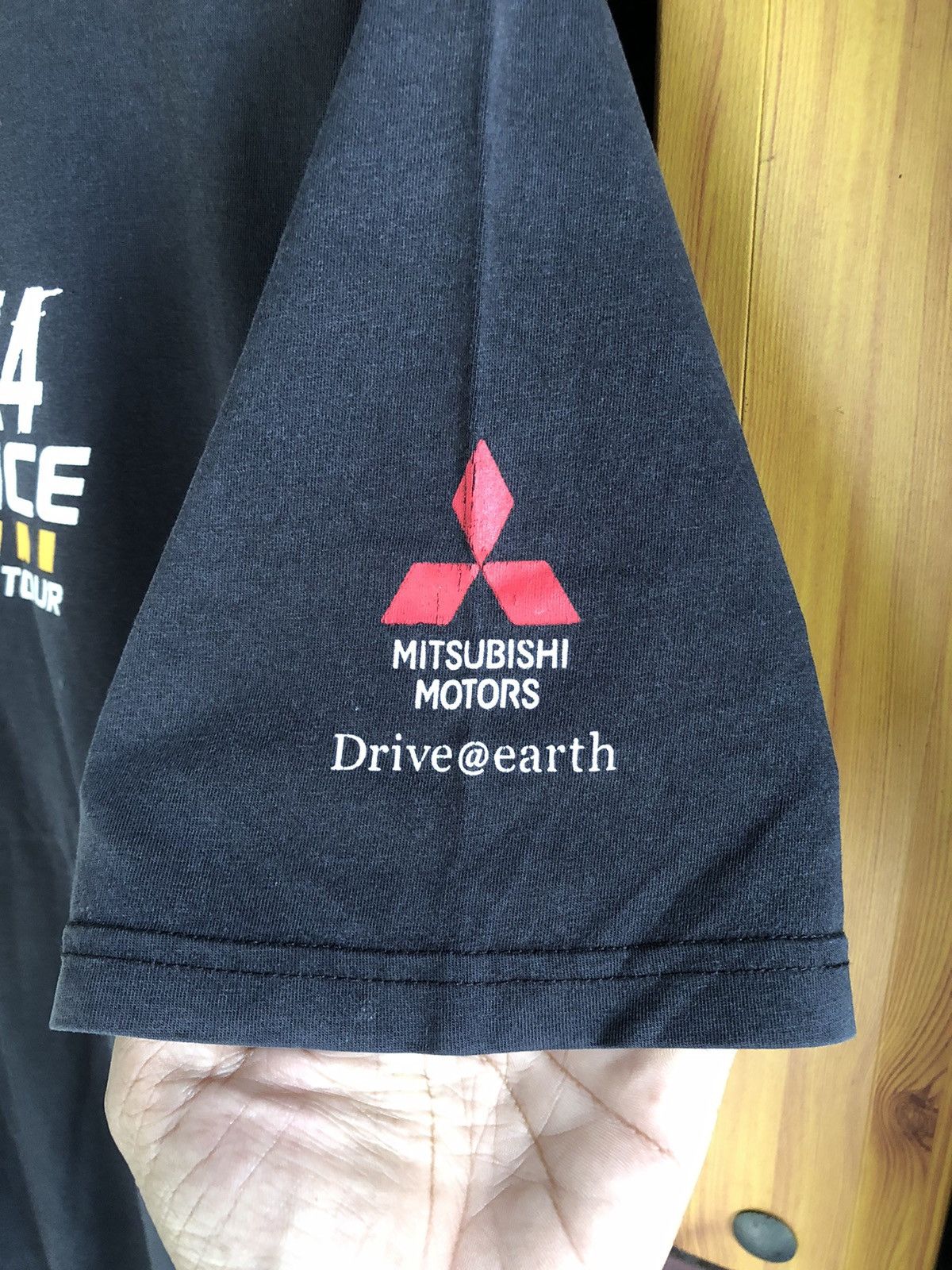 Japanese Brand × Marlboro Adventure Team × Vintage Vintage Y2K Mitsubishi Motor Ralliart 4x4 Tshirt Size US L / EU 52-54 / 3 - 4 Thumbnail