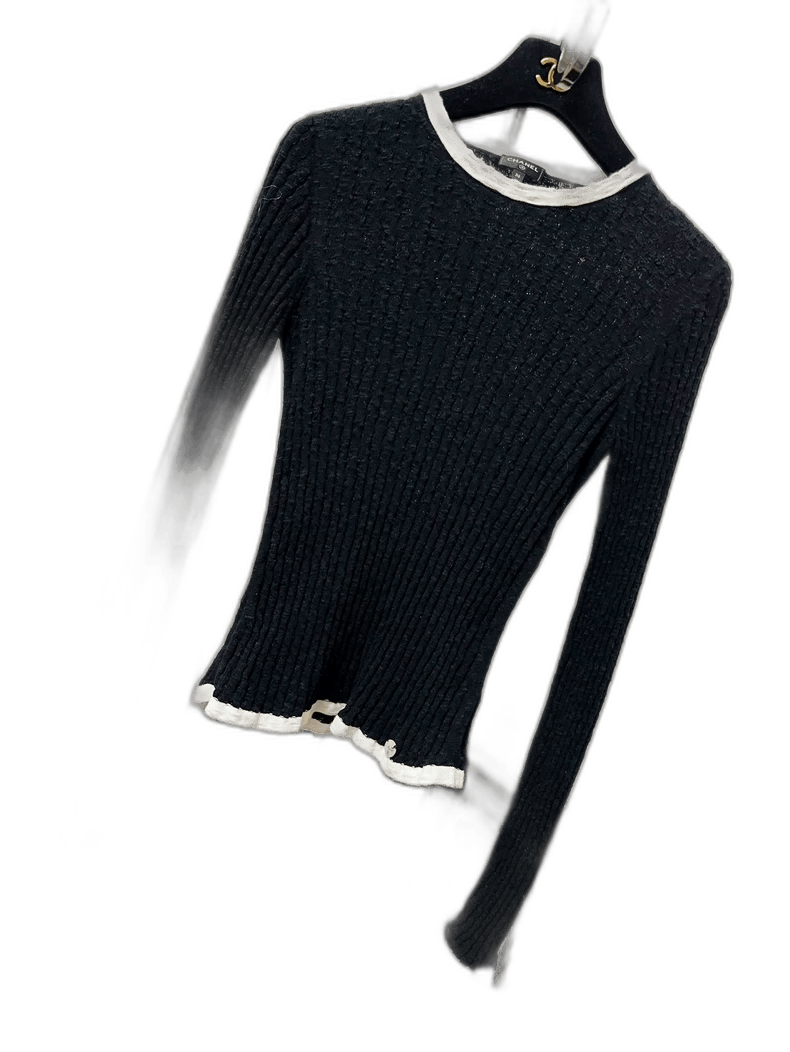 Chanel Chanel Black and White Striped Knitted Top Size S / US 4 / IT 40 - 1 Thumbnail