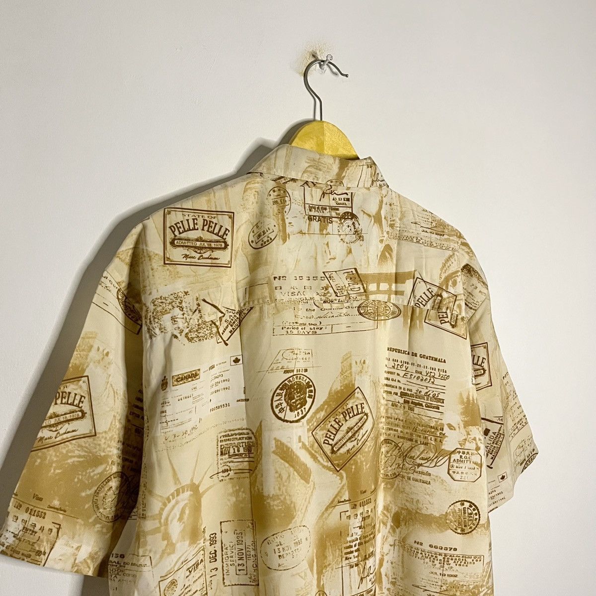 Pelle Pelle Pelle Pelle Newspaper Print Button Up Shirt Vintage 90s Size US XL / EU 56 / 4 - 7 Thumbnail