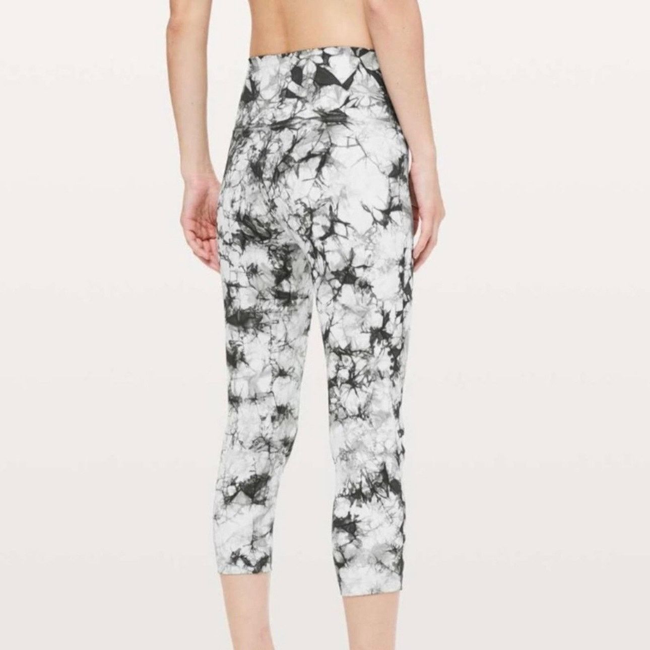 Lululemon Lululemon Wunder Under Crop Hi-Rise 21" Dual Shibori Antique Size 28" / US 6 / IT 42 - 8 Thumbnail