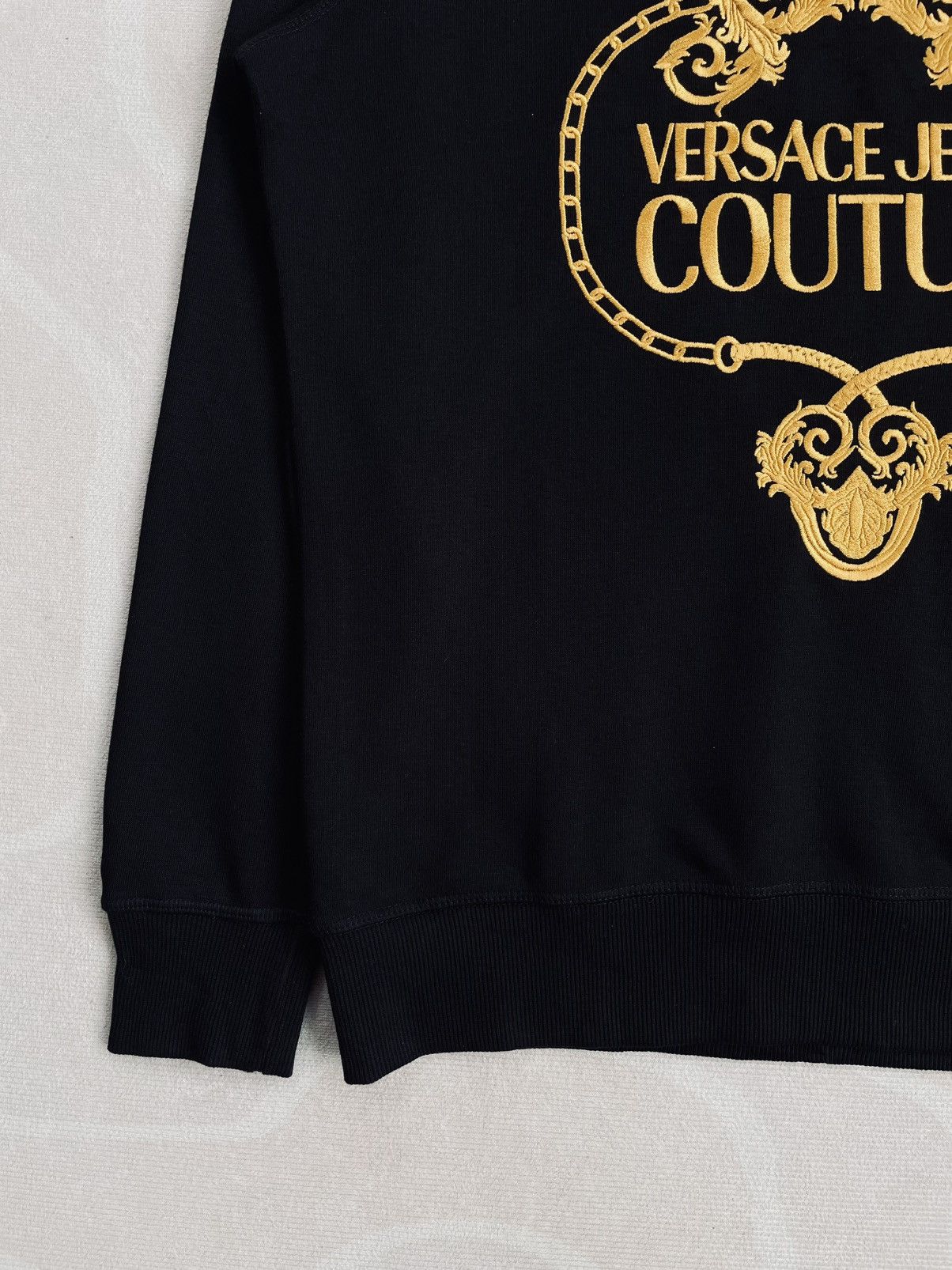 Versace LUXURY VERSACE EMBROIDERY SWEATSHIRT Size US S / EU 44-46 / 1 - 6 Thumbnail