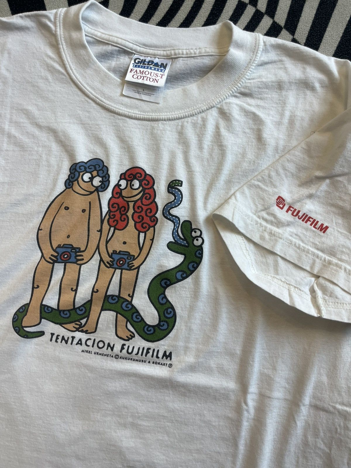 Fujifilm Vntage TENTACION FUJI FILM Promo 00’s Funny Tshirt Size US L / EU 52-54 / 3 - 7 Thumbnail