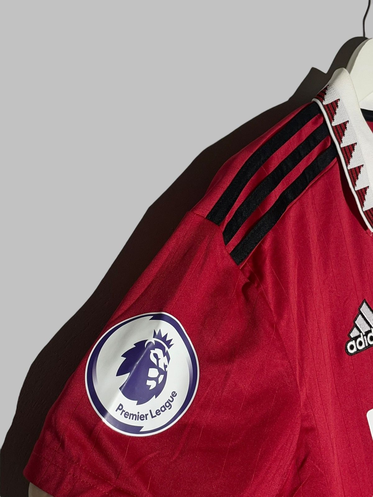 Adidas #8 Bruno Fernandesh Manchester United Adidas 2022/23 Jersey Size US XL / EU 56 / 4 - 7 Thumbnail