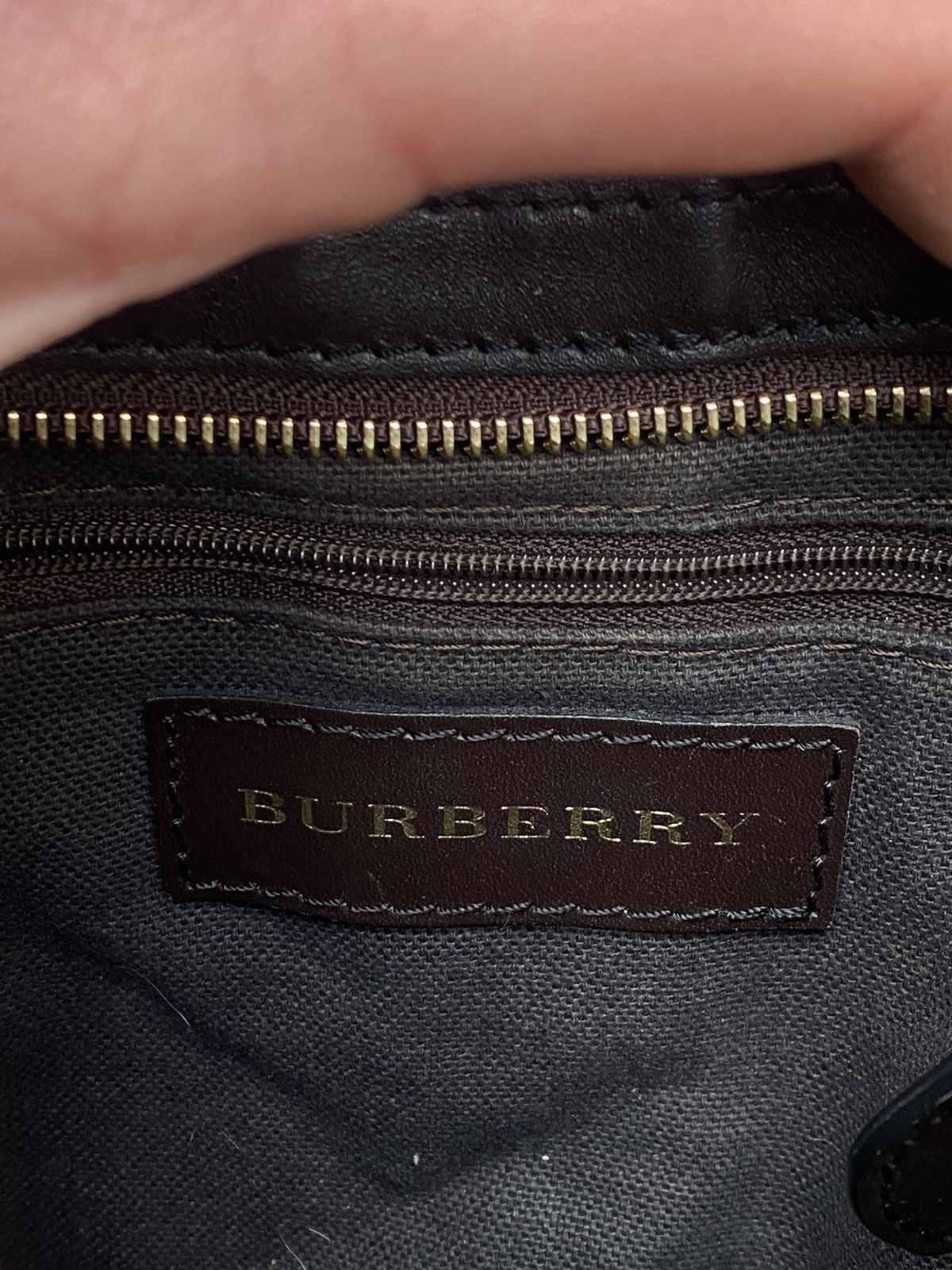 Burberry × Vintage Burberry Nova Check Crossbody Bag Size ONE SIZE - 6 Thumbnail