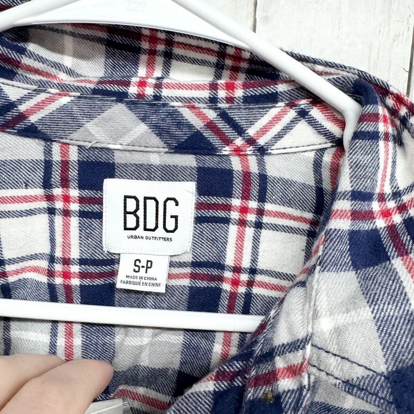 Urban Outfitters Urban Outfitters BDG Rayne Shirt S Flannel High Low Cropped Size S / US 4 / IT 40 - 2 Thumbnail