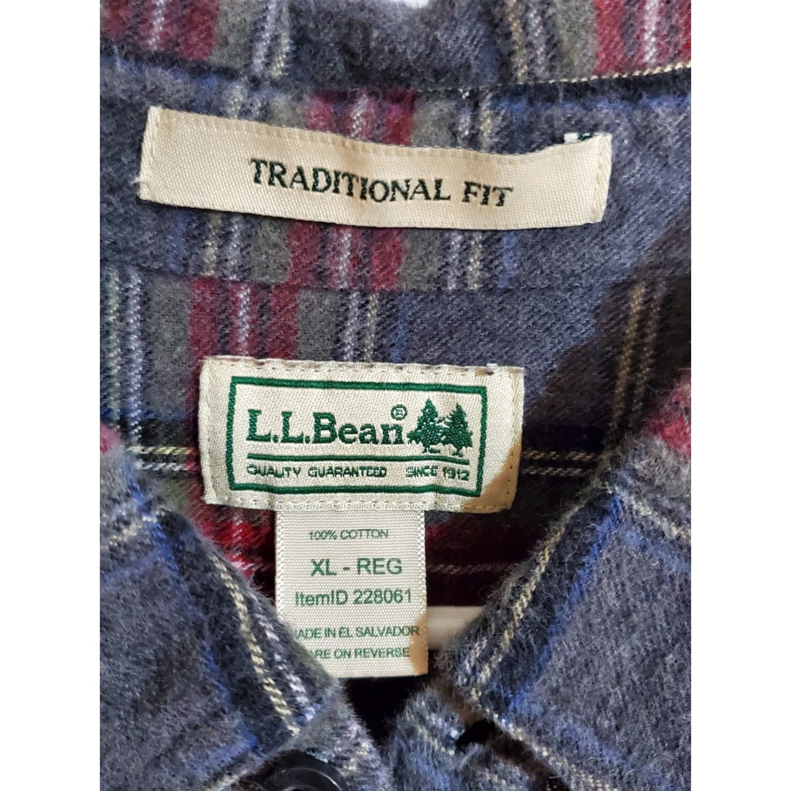 Vintage VINTAGE L.L. BEAN Button-Up Shirt Flannel Check XLT Mens Red Plaid Casual Workwear Outdoor Size US XL / EU 56 / 4 - 4 Thumbnail