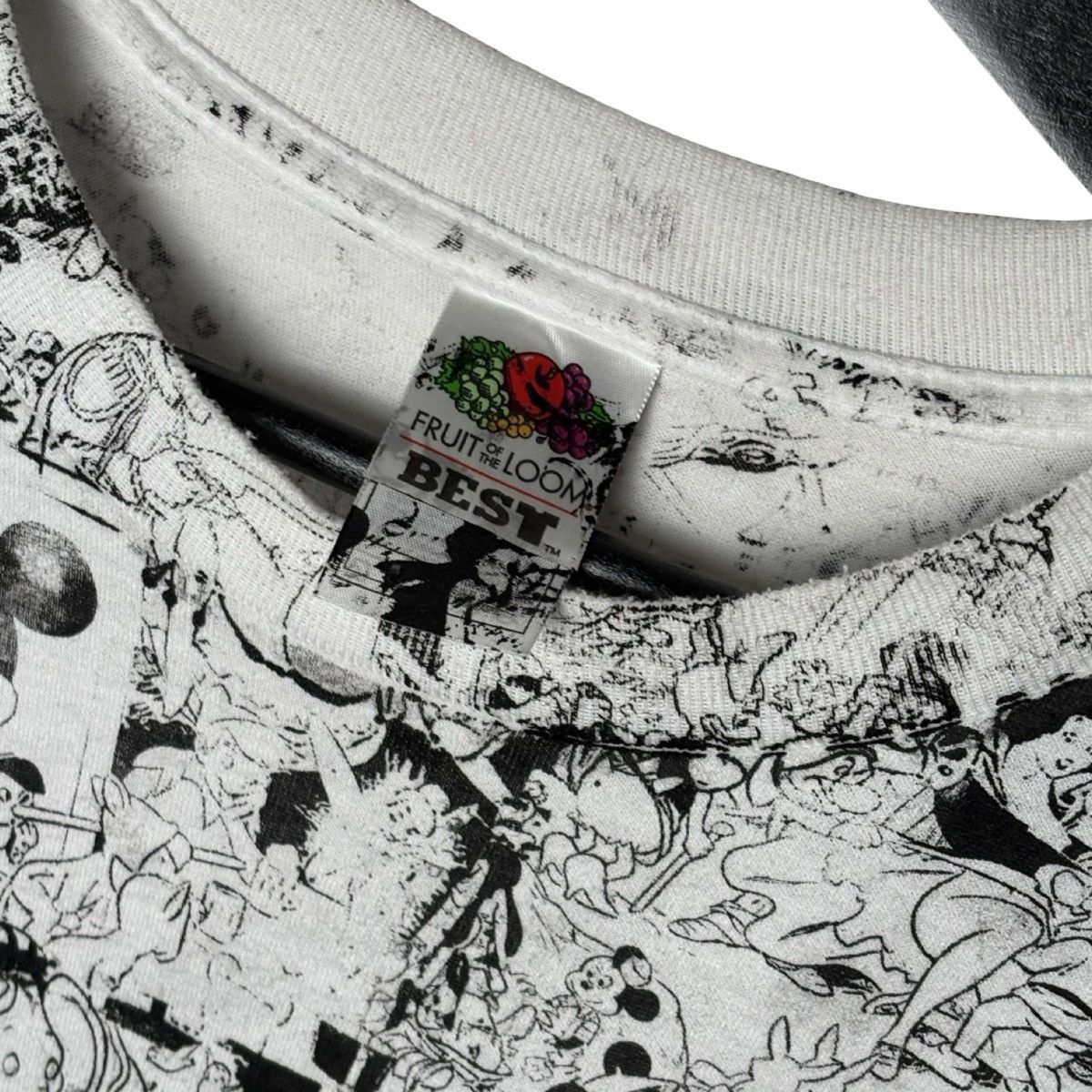 Other Vintage DisneyLand Memorial Orgy AOP T Shirt Vivienne L Size US L / EU 52-54 / 3 - 4 Thumbnail